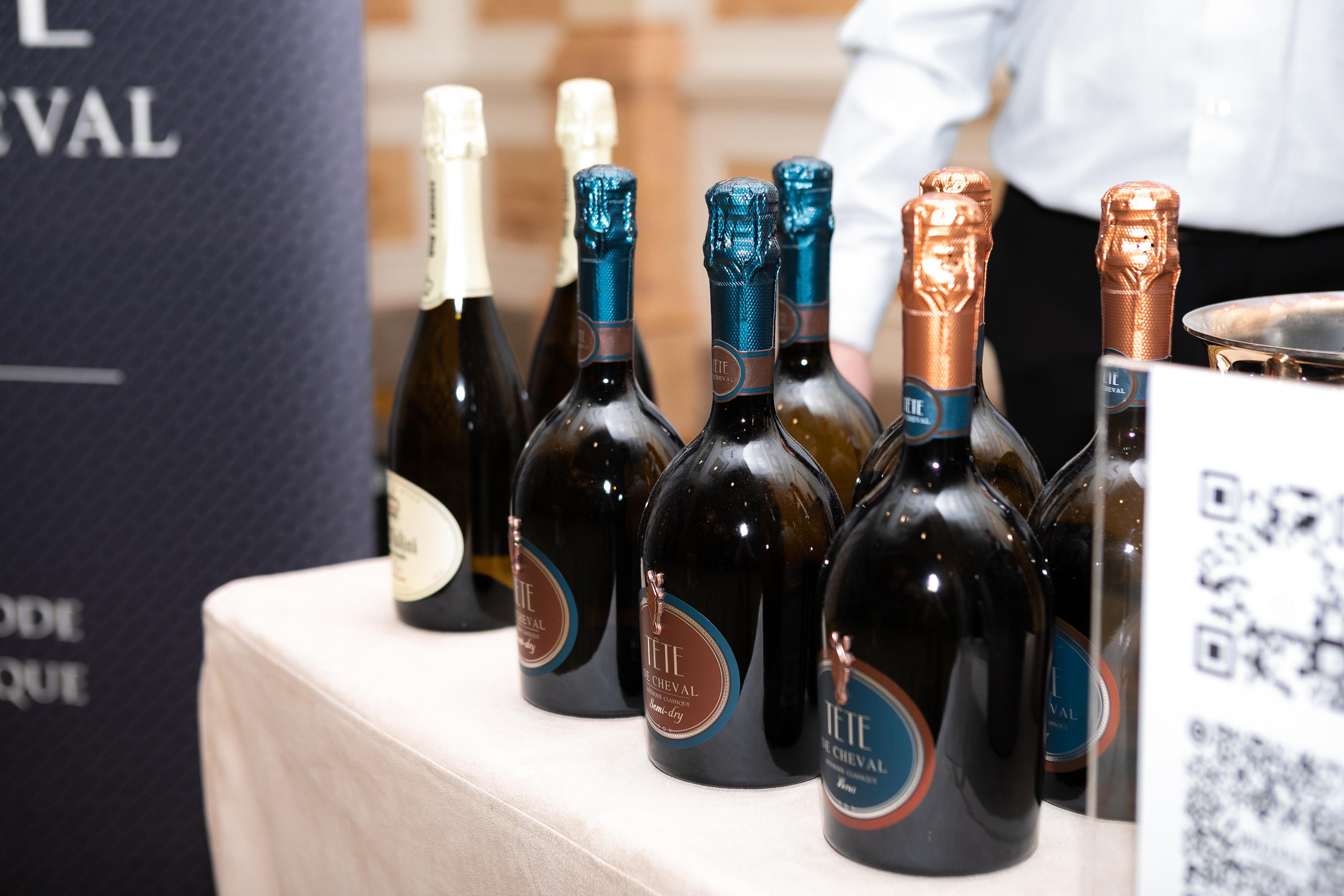 Репортажная фотосъемка дня рождения в ресторане, на теплоходе. Семейный и свадебный фотограф в Санкт-Петербурге Таша Семёнова