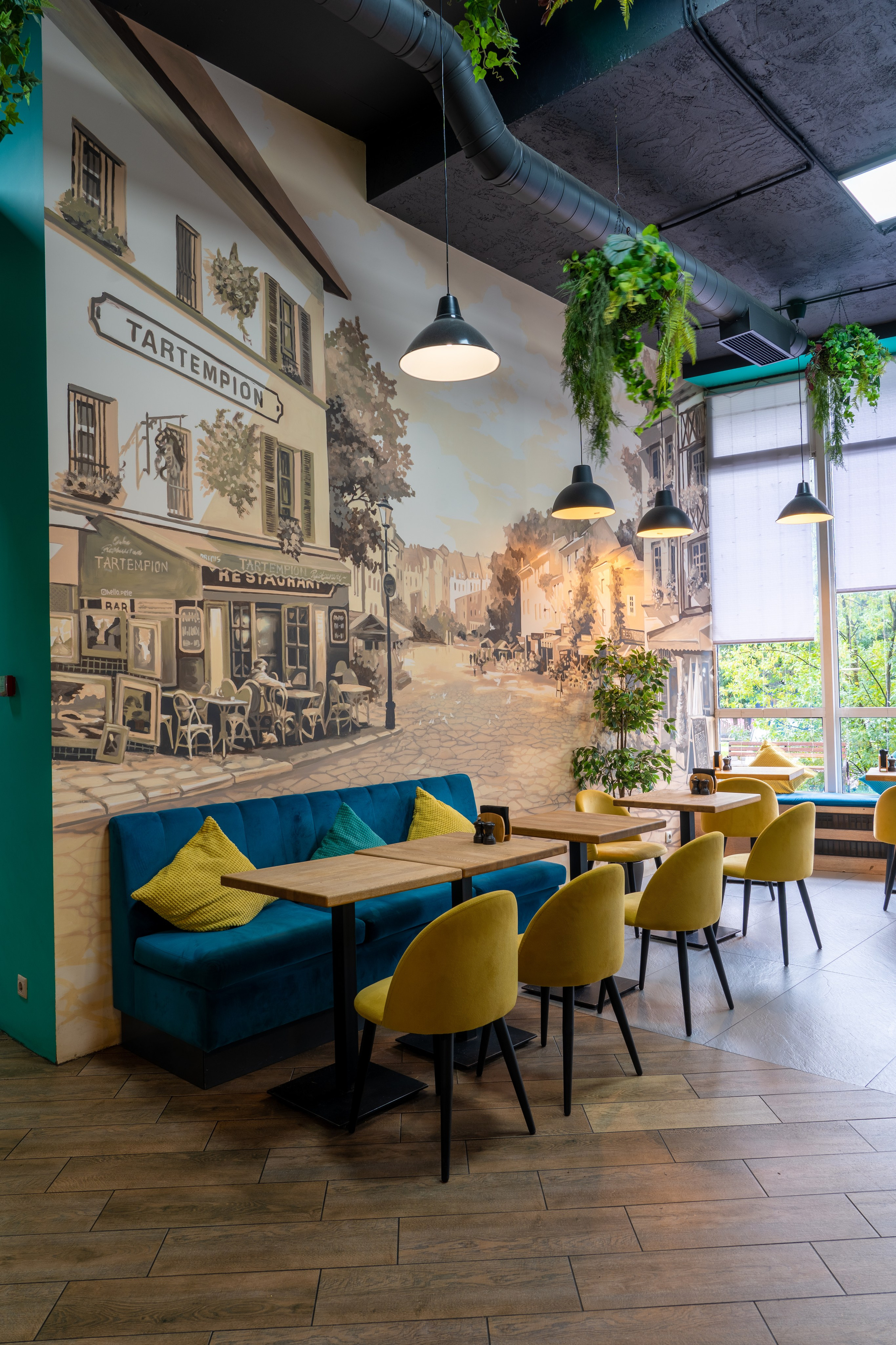 Интерьерная фотосъемка кафейни Hot Black Coffe (г. Королев)