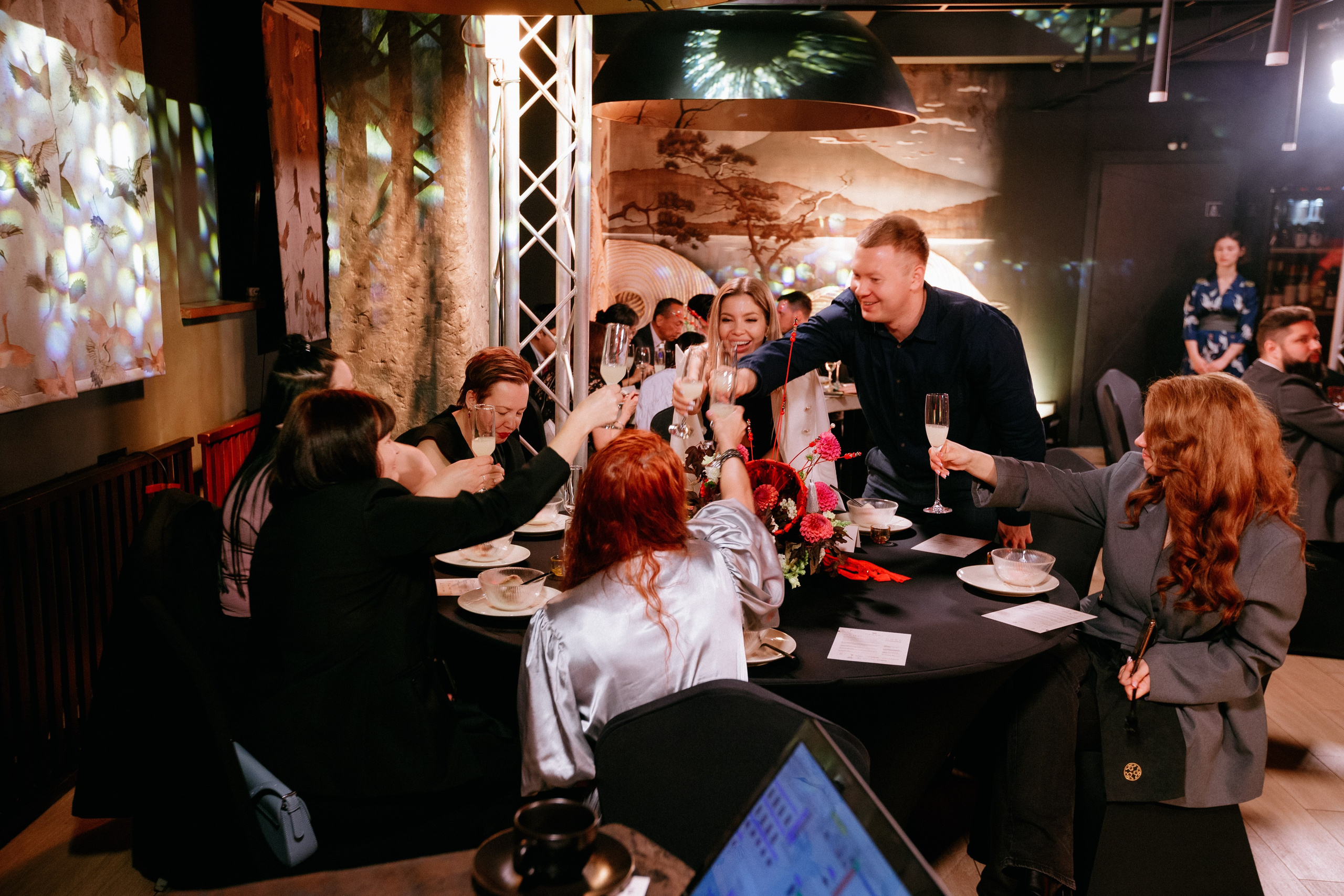 HANAMI — МЕМУАРЫ ГЕЙШИ. СВОИ. ФОТООТЧЕТЫ-СОБЫТИЯ-МЕСТА