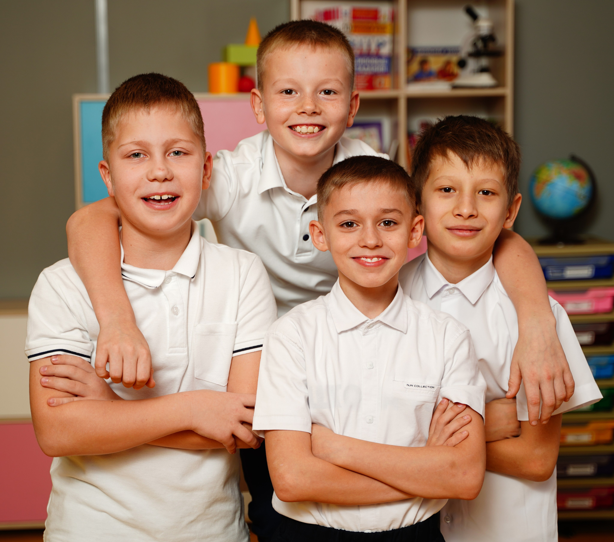 MEMENTO.Выпускные альбомы, школьные, юбилейные и другие книги. Ростов-на-Дону