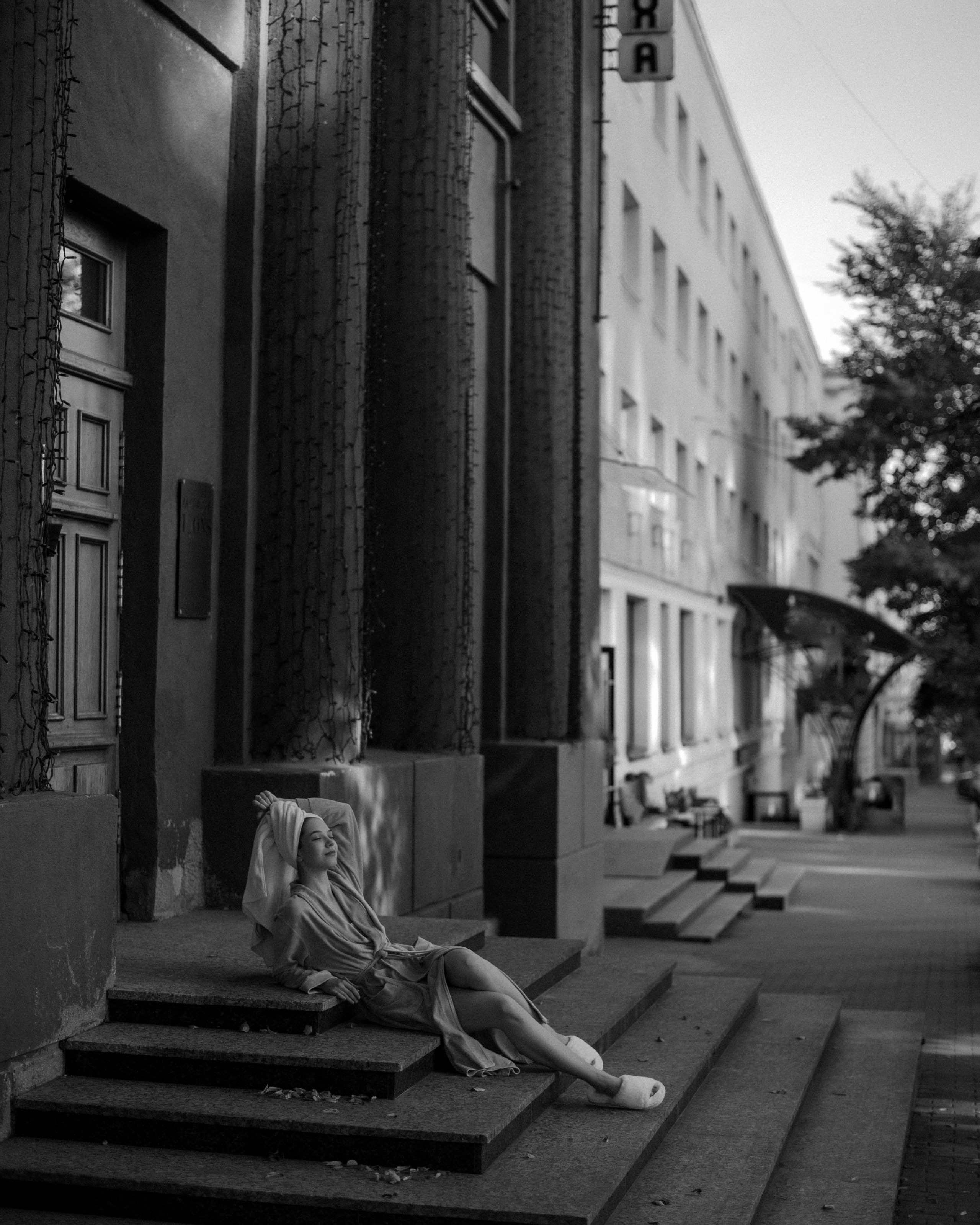 Ася. Женский фотограф. Создатель украшений ручной работы. Модель