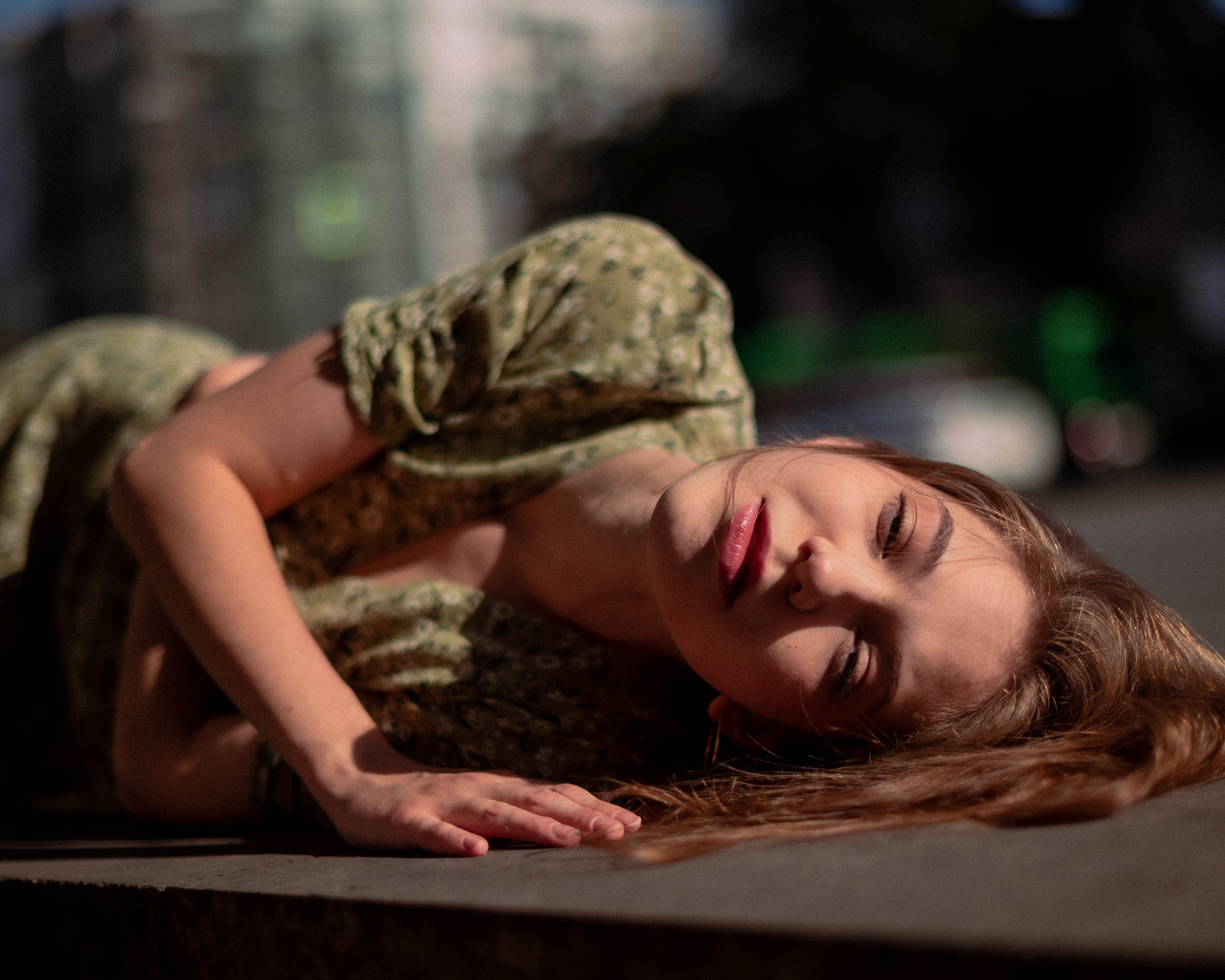 Ася. Женский фотограф. Создатель украшений ручной работы. Модель