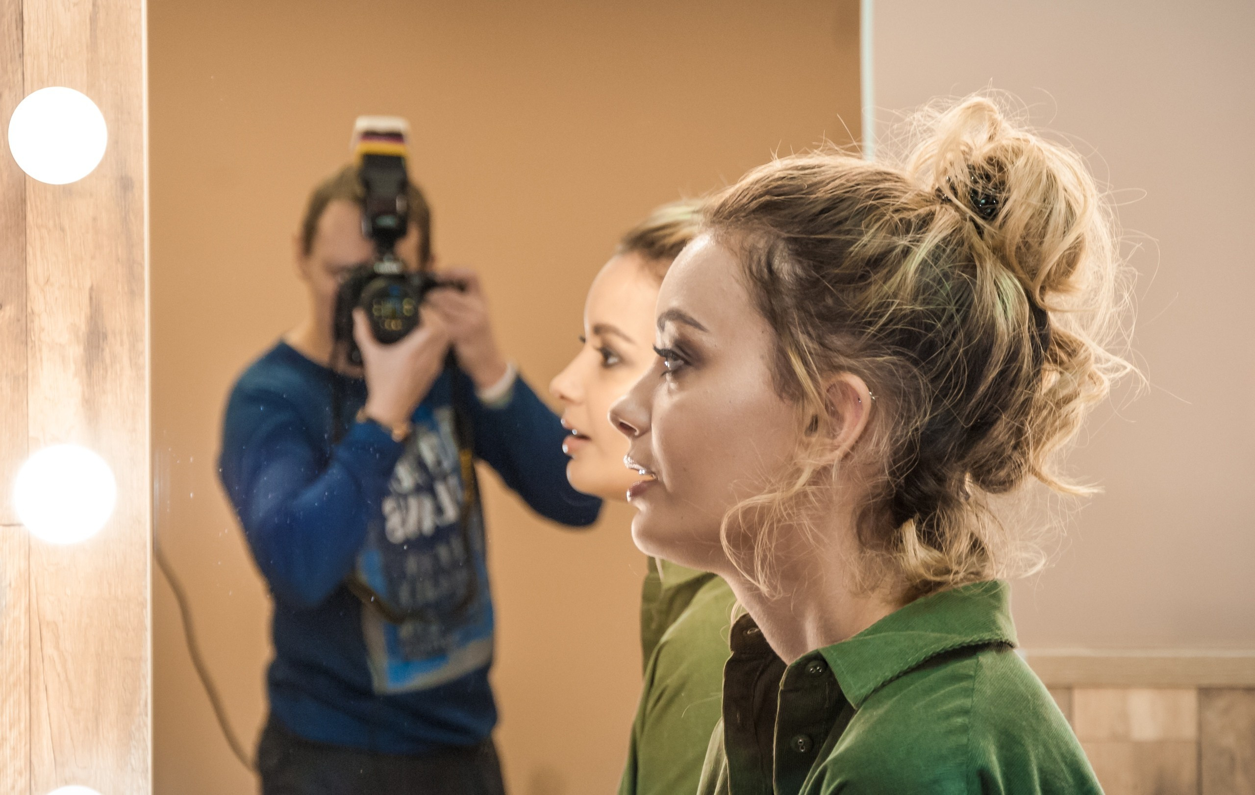 Контакты. Фотограф в Красноярске. Портреты, семья, прогулки по городу и ваши праздники