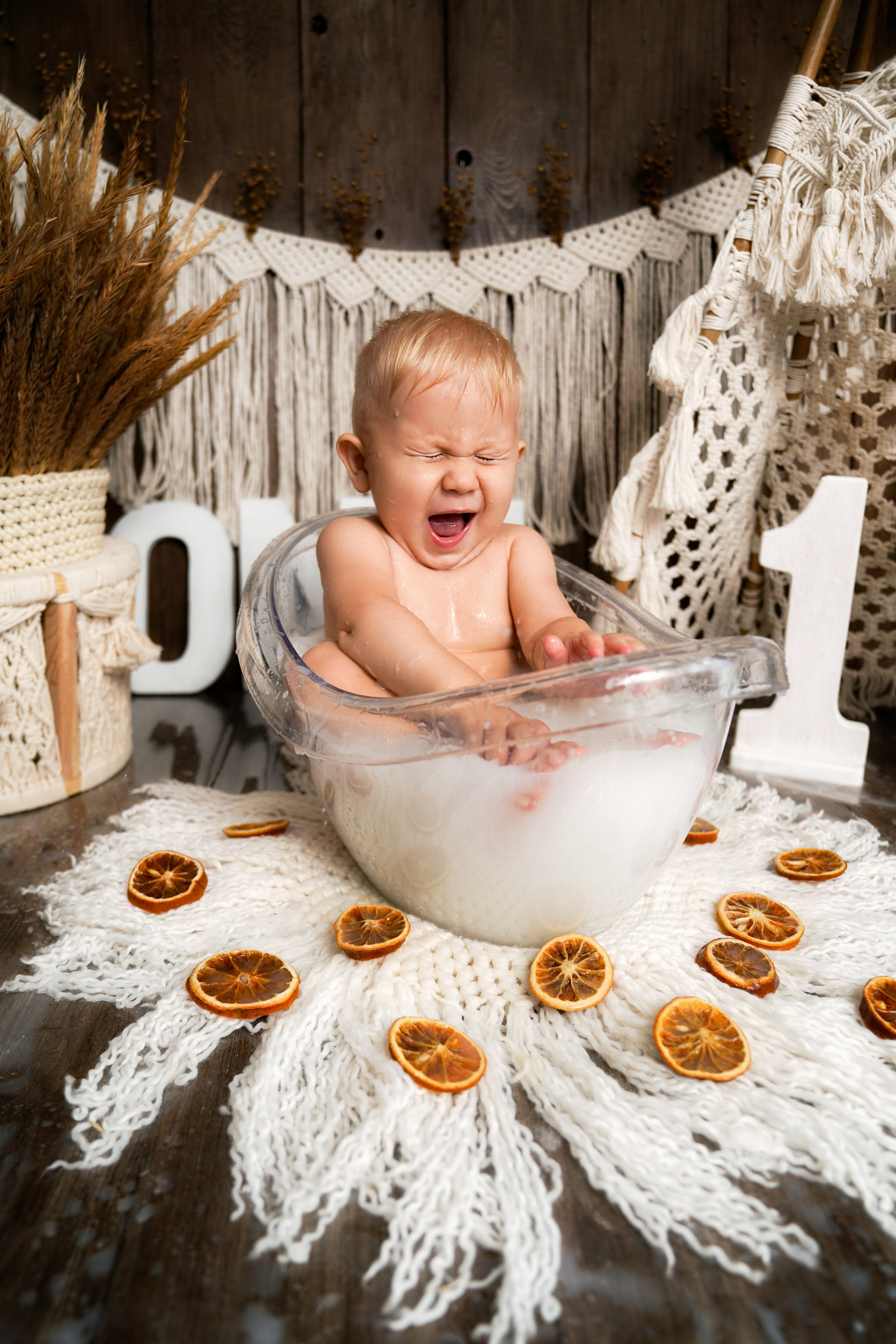 Фотосессия ГОДОВАСИЕ. Фотограф новорожденных, детей до года и беременных в Симферополе