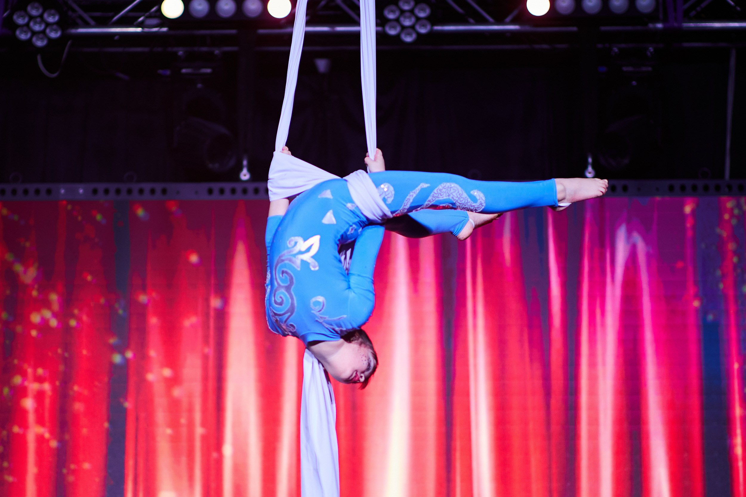 Анонс фоторепортажа с Концерта Грация. POLE DANCE. Photographer for business Mikhail Semenov. Aqua photo studio, photo school