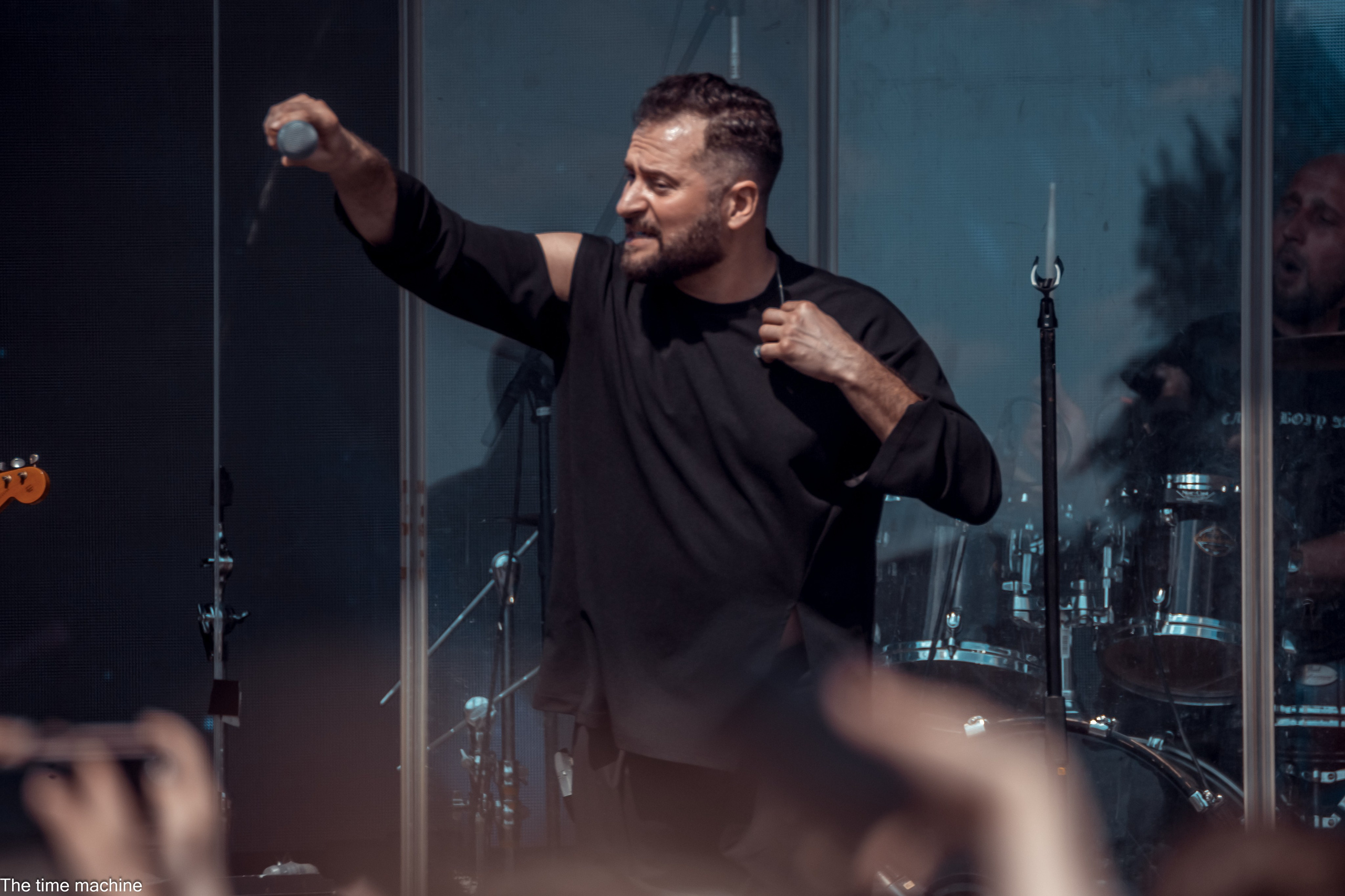 Концерт певца Ираклия Veer Mall 31.05.25. Фотограф для маркетплейсов Михаил Бове