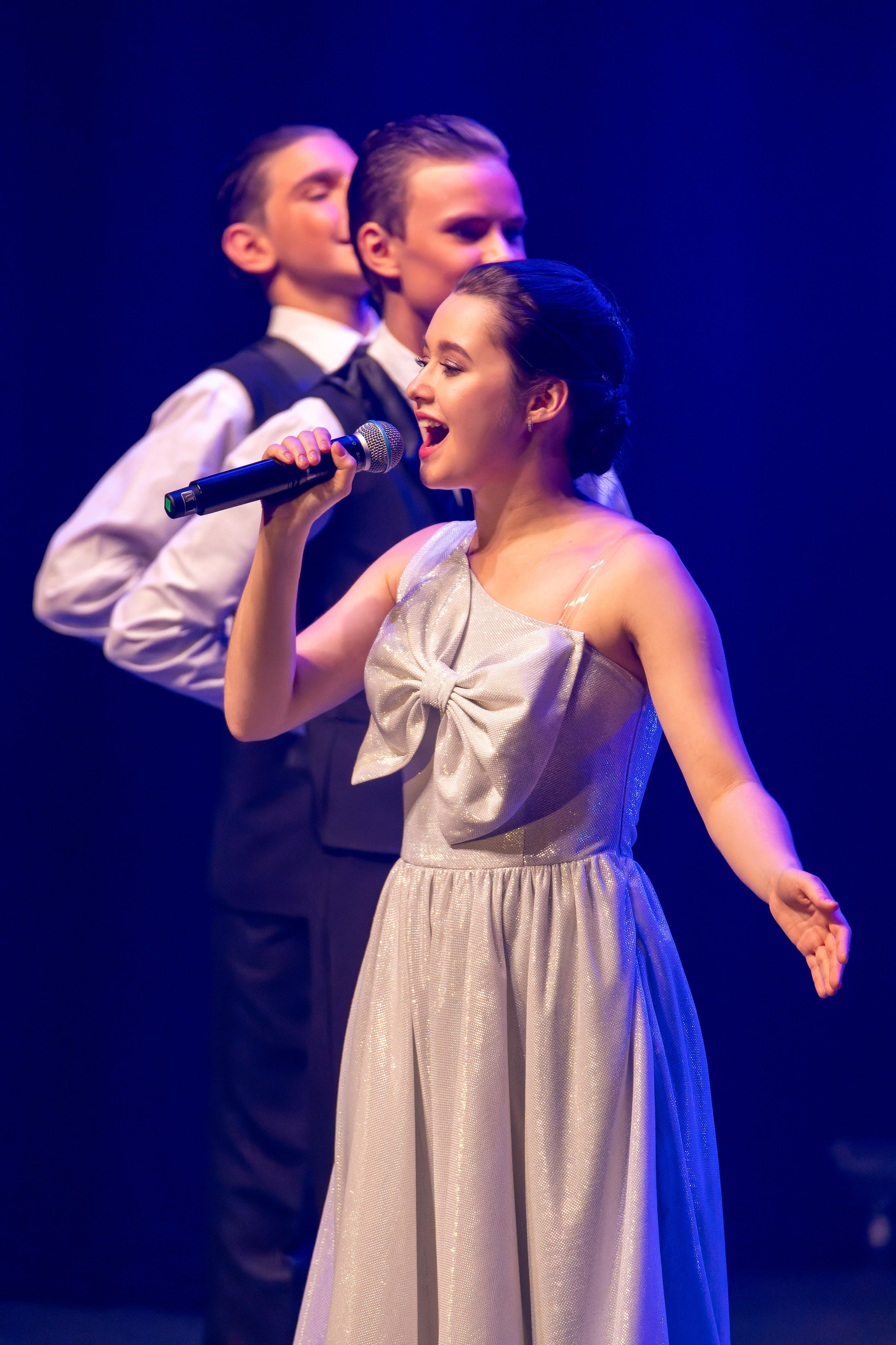 сцена окружной общественный центре имени Моссовета