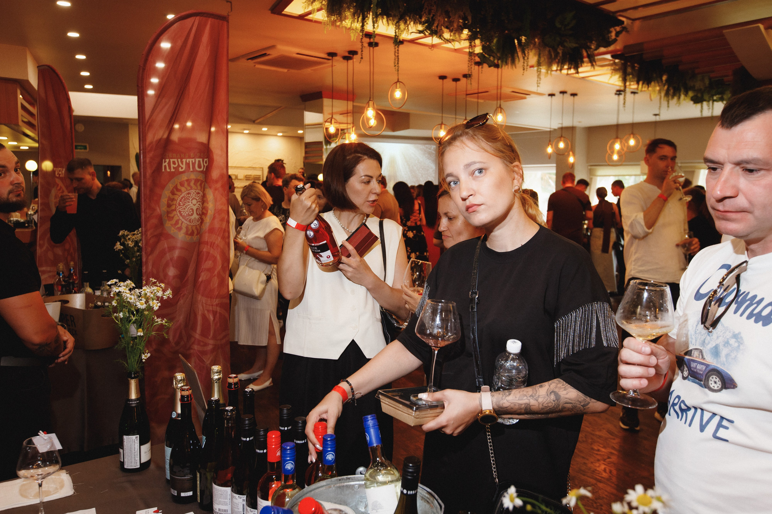 ФЕСТИВАЛЬ РОССИЙСКОГО ВИНА. СВОИ. ФОТООТЧЕТЫ-СОБЫТИЯ-МЕСТА