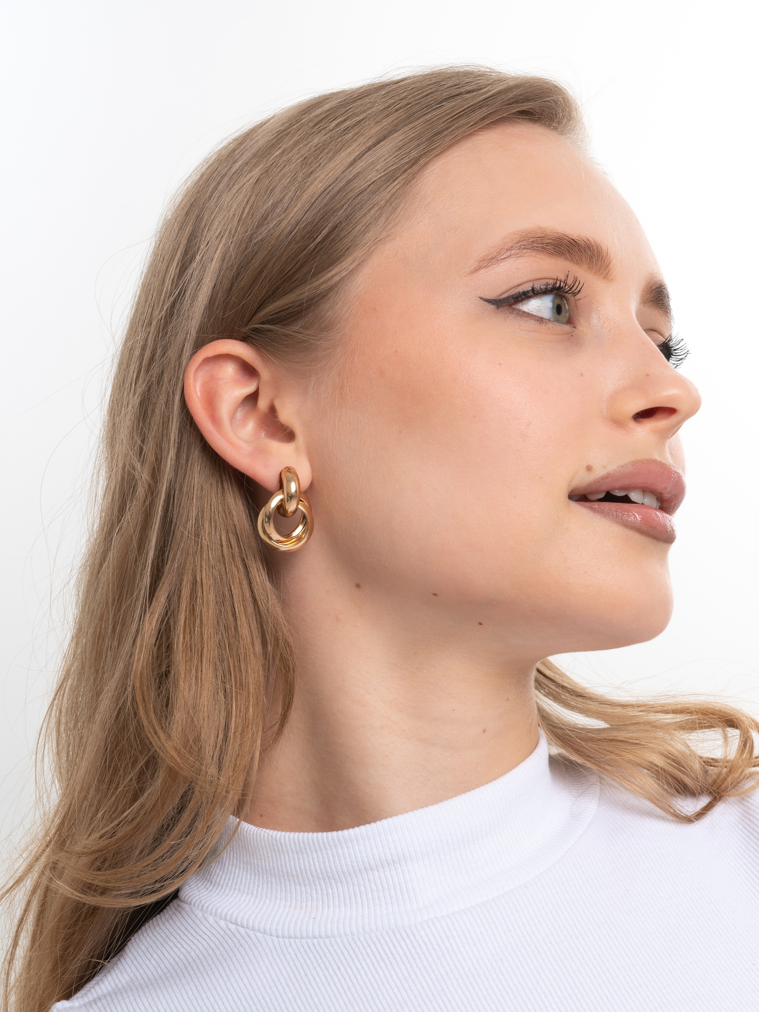 Предметная съёмка для маркетплейсов от CREATIVO PROD. Фото для маркетплейсов — CREATIVO.PROD Москва