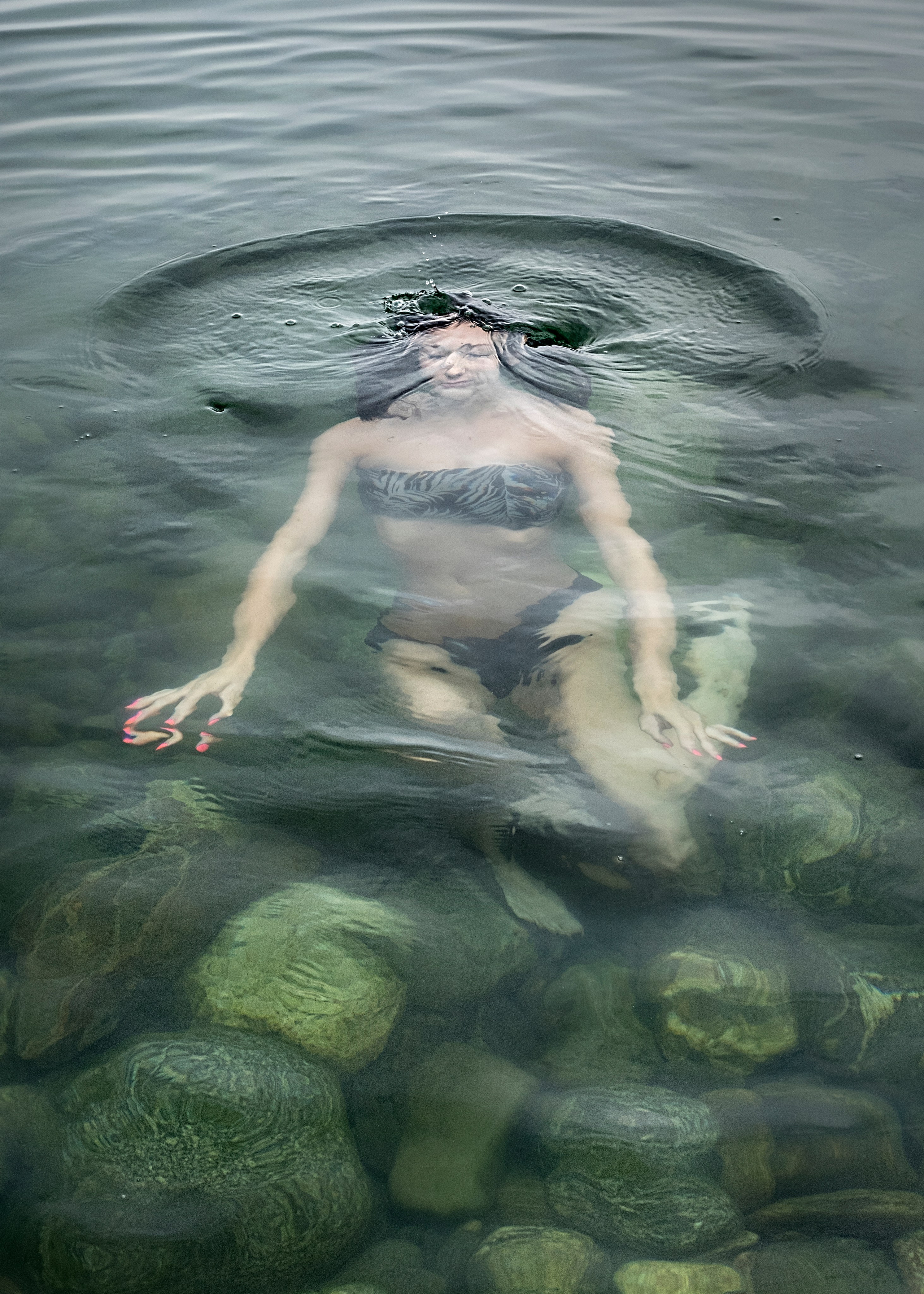 Портреты. Elena Anosova is an award-winning visual artist