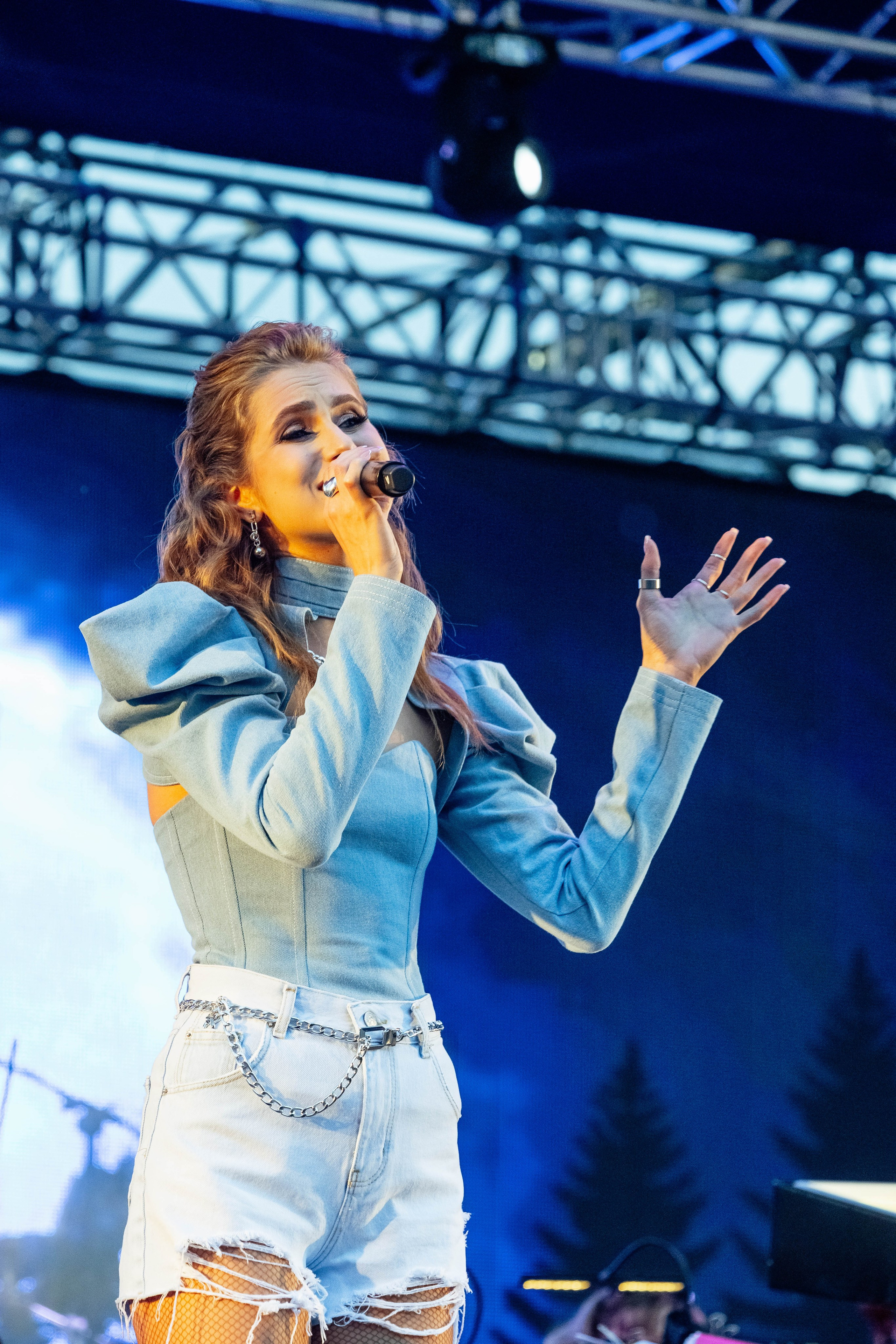 Рок-хиты с Симфоническим оркестром. Вокалистка Мария Сиротенко