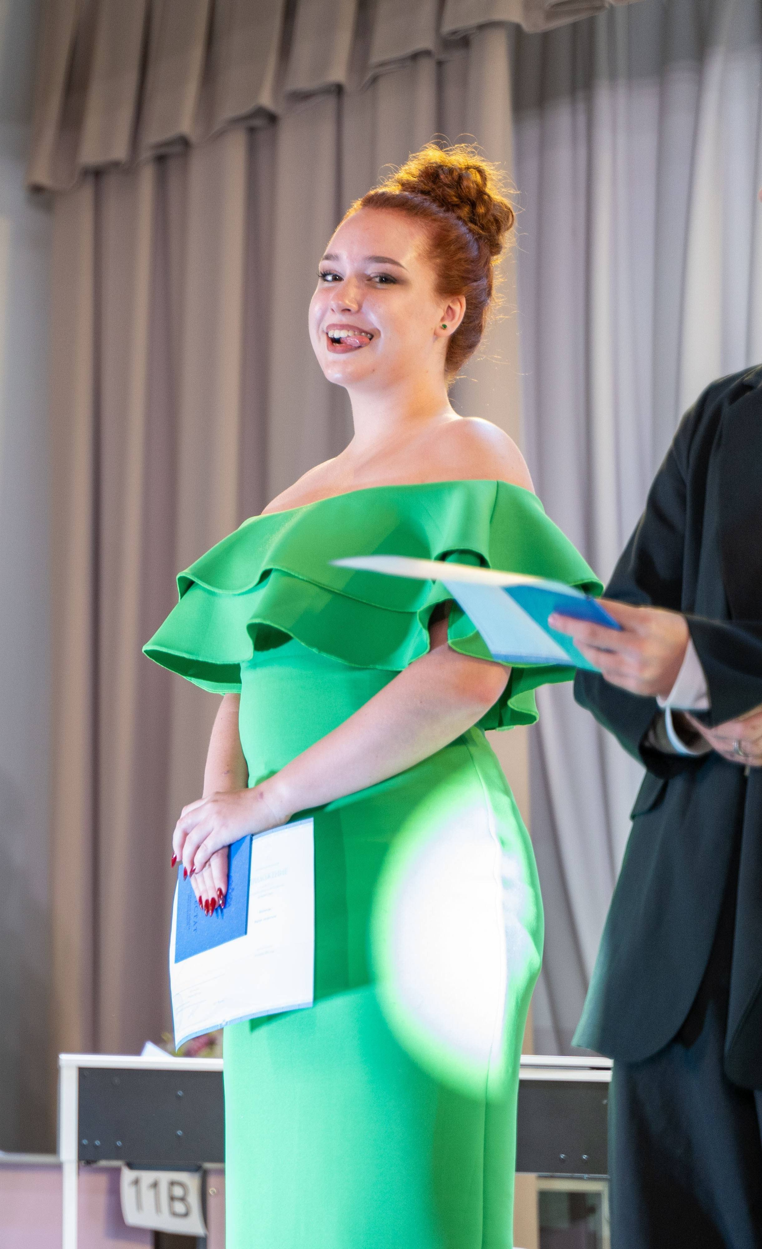 Школа 106_Вручение аттестатов 11классы_2024 г. Фотографы из солнечного Краснодара Вадим и Надежда Митус