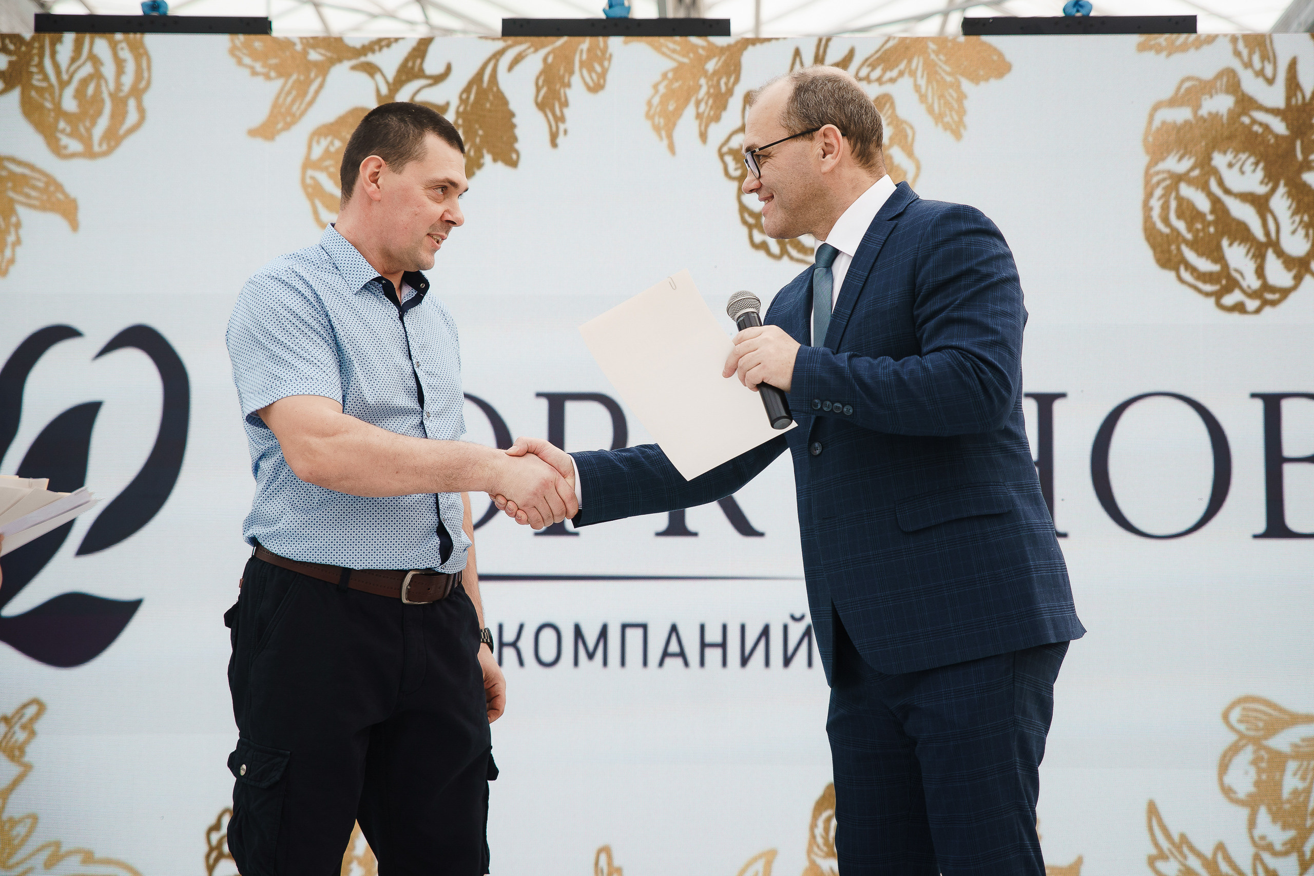 Открытие теплицы в тепличном комбинате Ярославский. Репортажный фотограф Сергей Сажин г. Ярославль