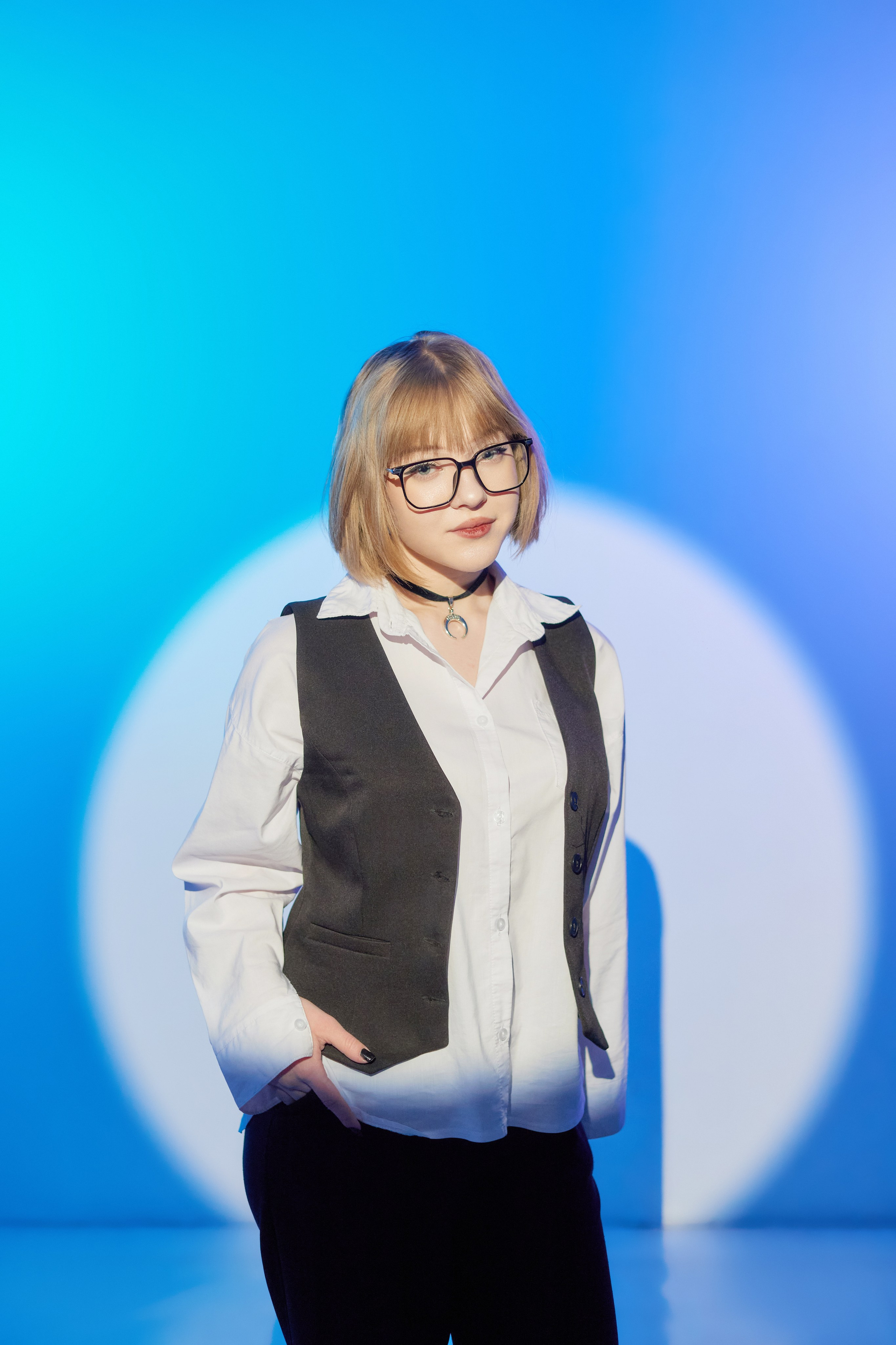 Альбом на окончание школы 9 и 11 класс «Симфония». Выпускные альбомы в Тюмени для школ, садов, вузов спортивных секций