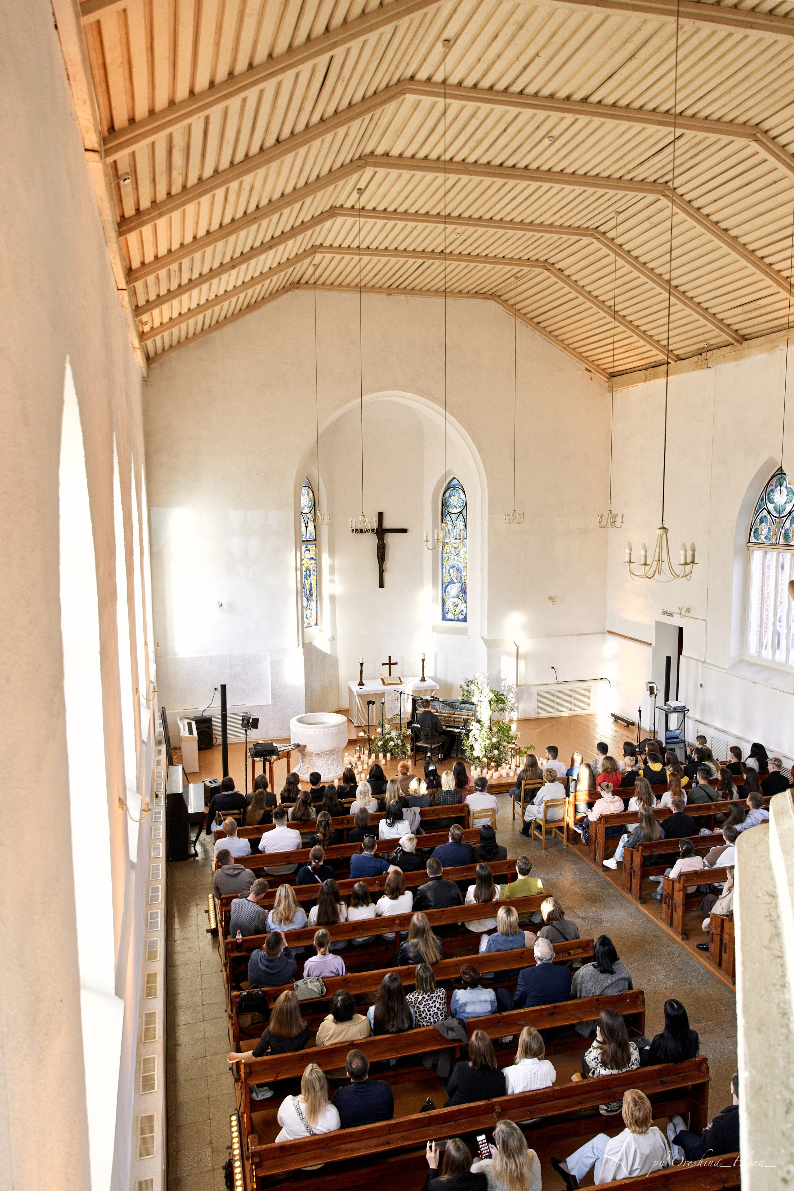 Концерт Дениса Стельмаха. Ульяновск, Евангелическо-Лютеранская церковь Св.Марии. Свадебный и семейный фотограф в Ульяновске Орешина Елена