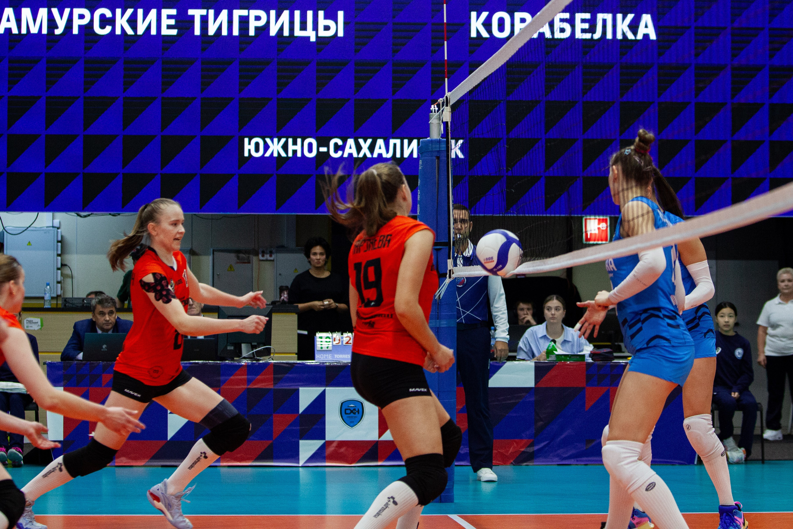 Один день из тура чемпионата России по волейболу. Кутузов Евгений Фотограф в Южно-Сахалинске