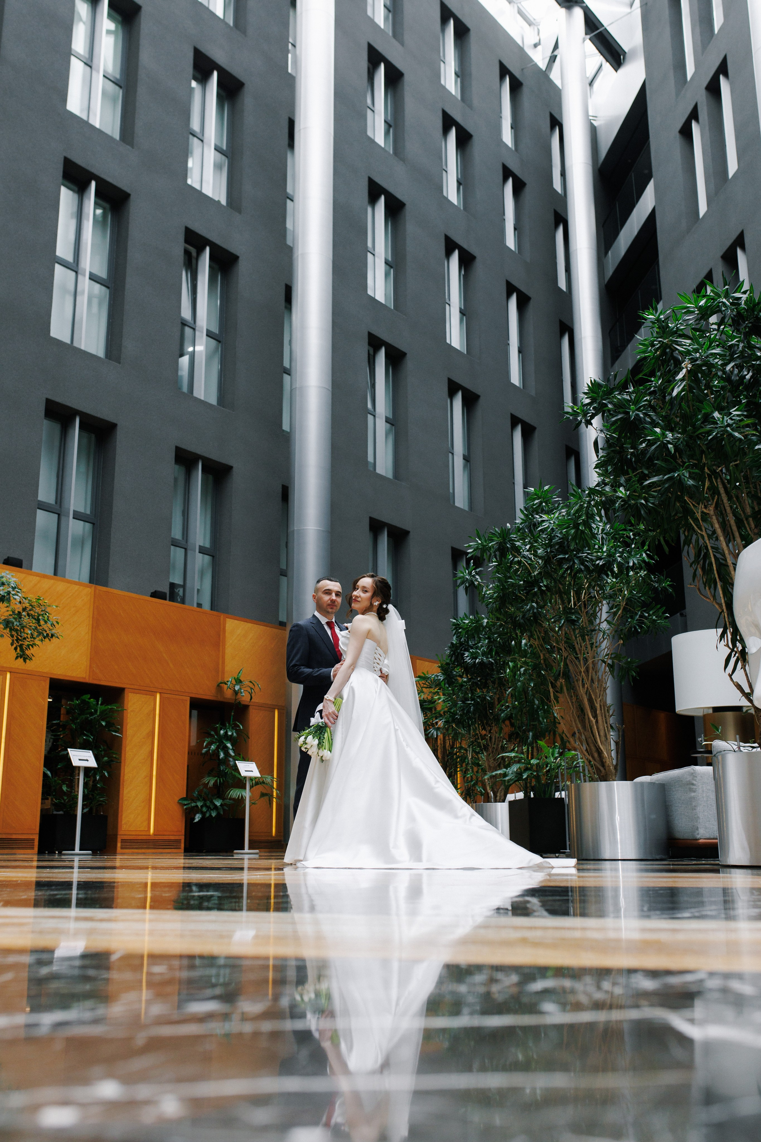 Свадьба ранней весной в Питере. Свадебный фотограф СПБ