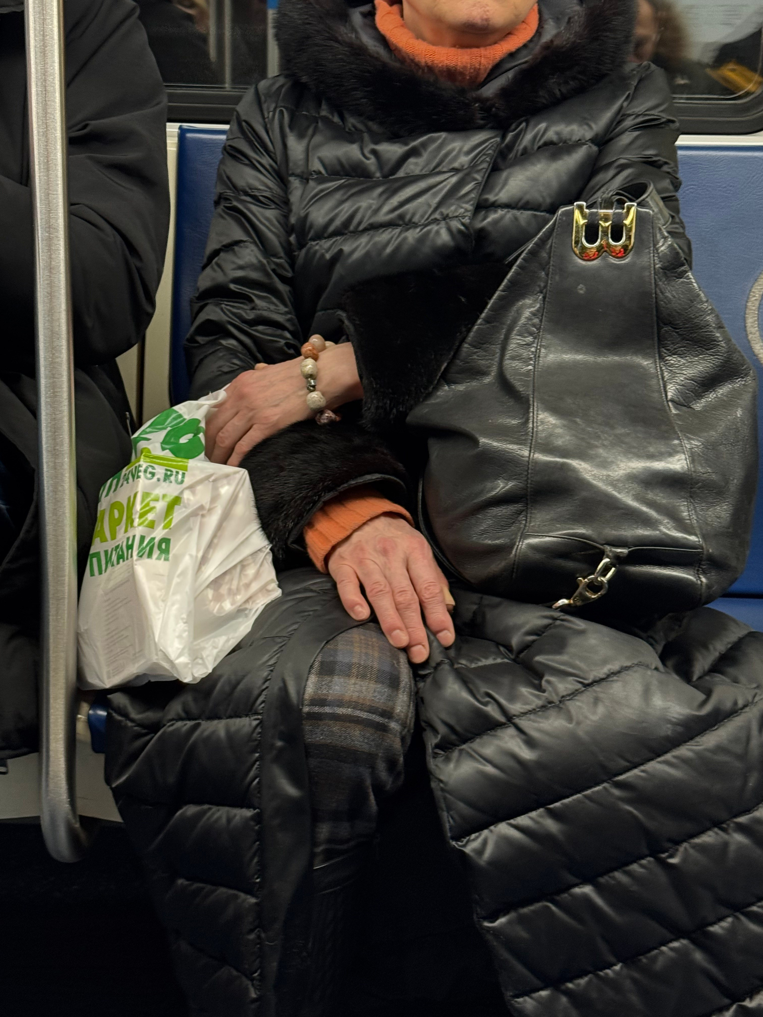 #руки_незнакомцев. Главная