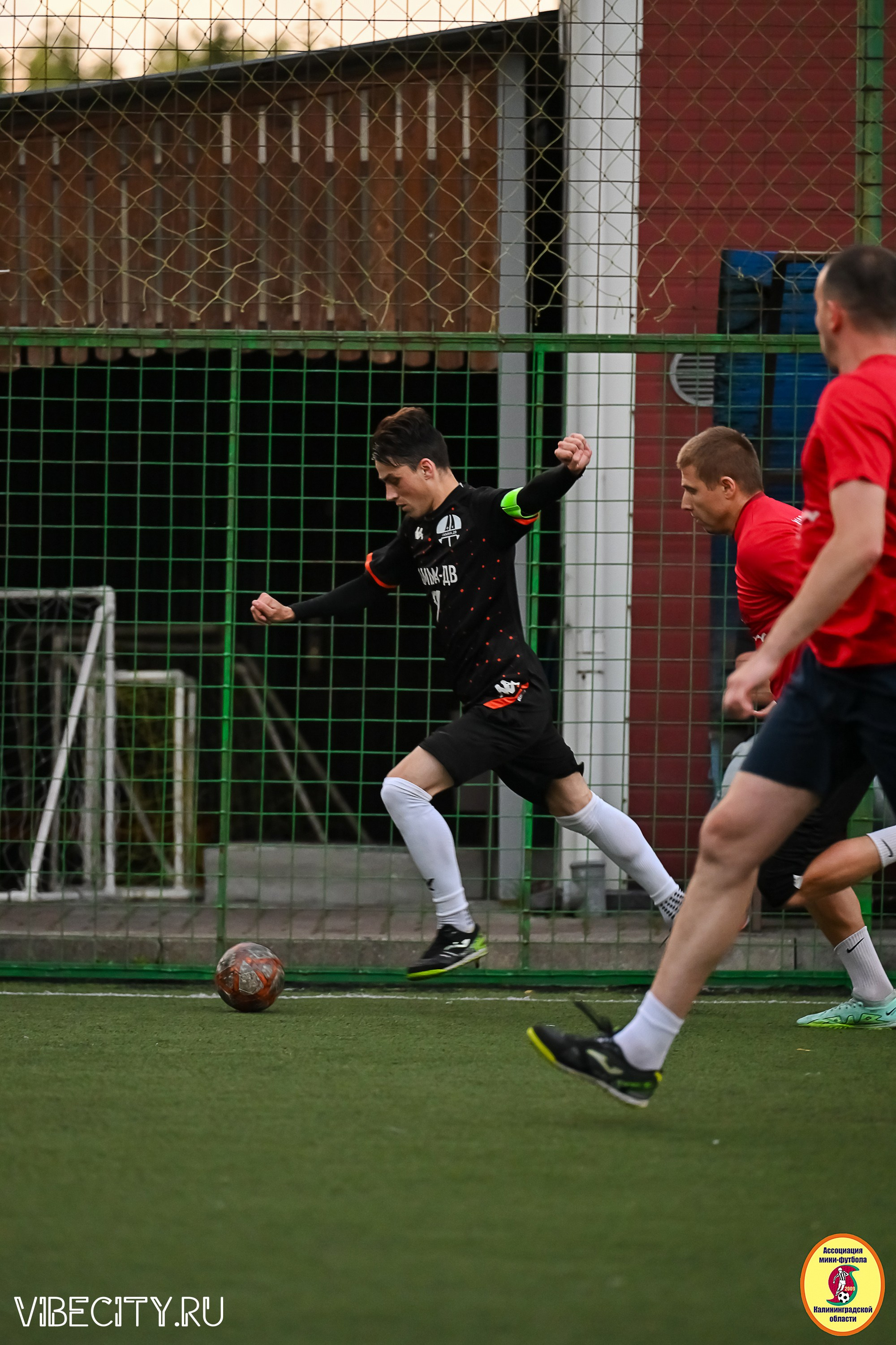 ИГРЫ МИНИ-ФУТБОЛЬНОЙ И КОРПОРАТИВНОЙ ЛИГИ. VIBECITY.RU Вайб Сити Ру Фоторепортажи Фотоотчеты Калининград