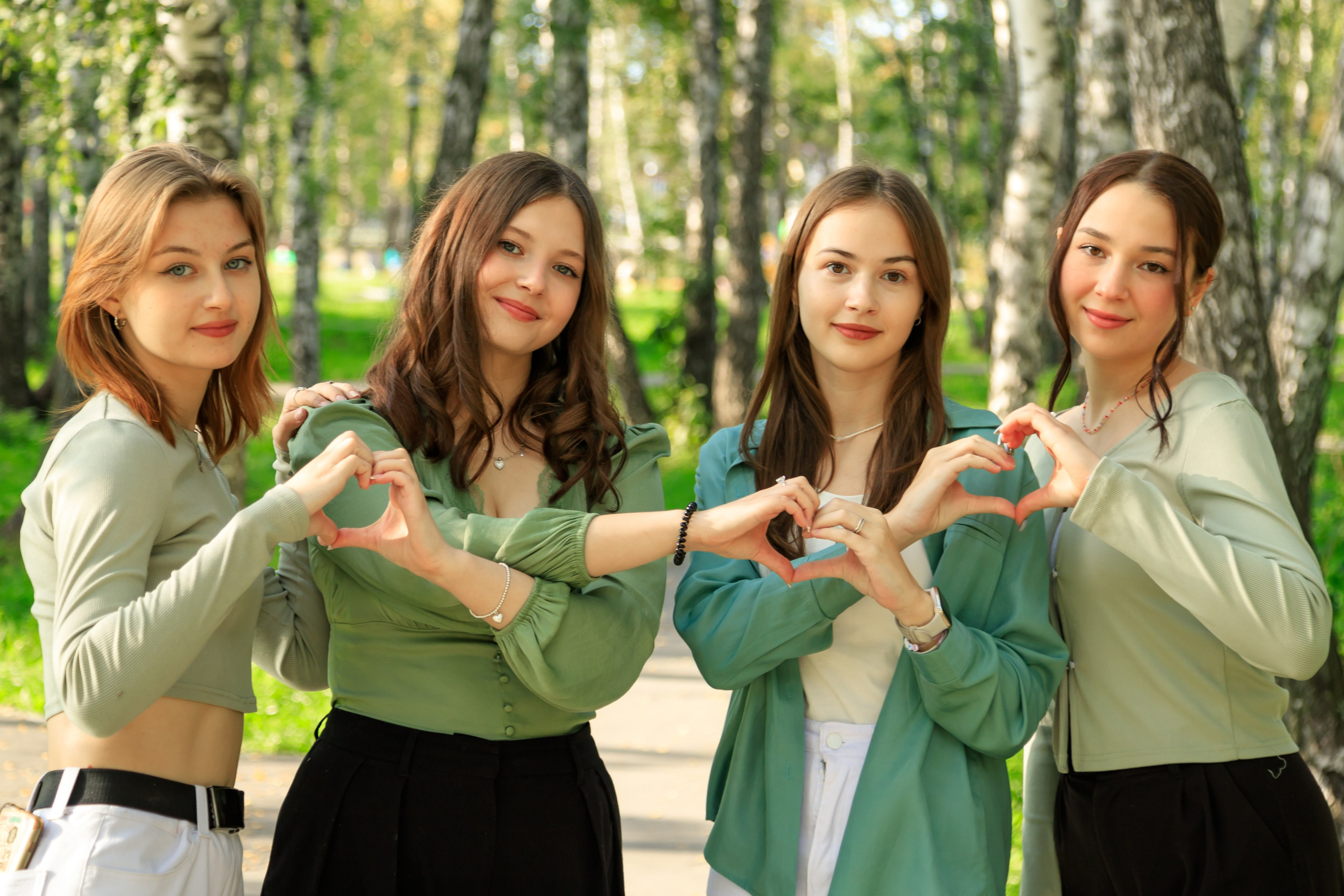 Прогулка с классом. Выпускные альбомы — заказать альбом на выпускной в Новосибирске