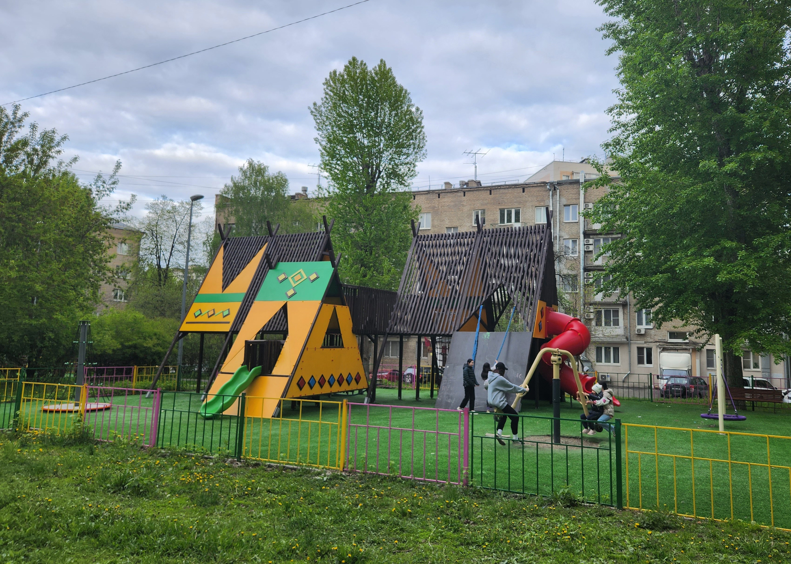 Малые архитектурные формы, детские площадки, воркауты, пергалы, качели, беседки