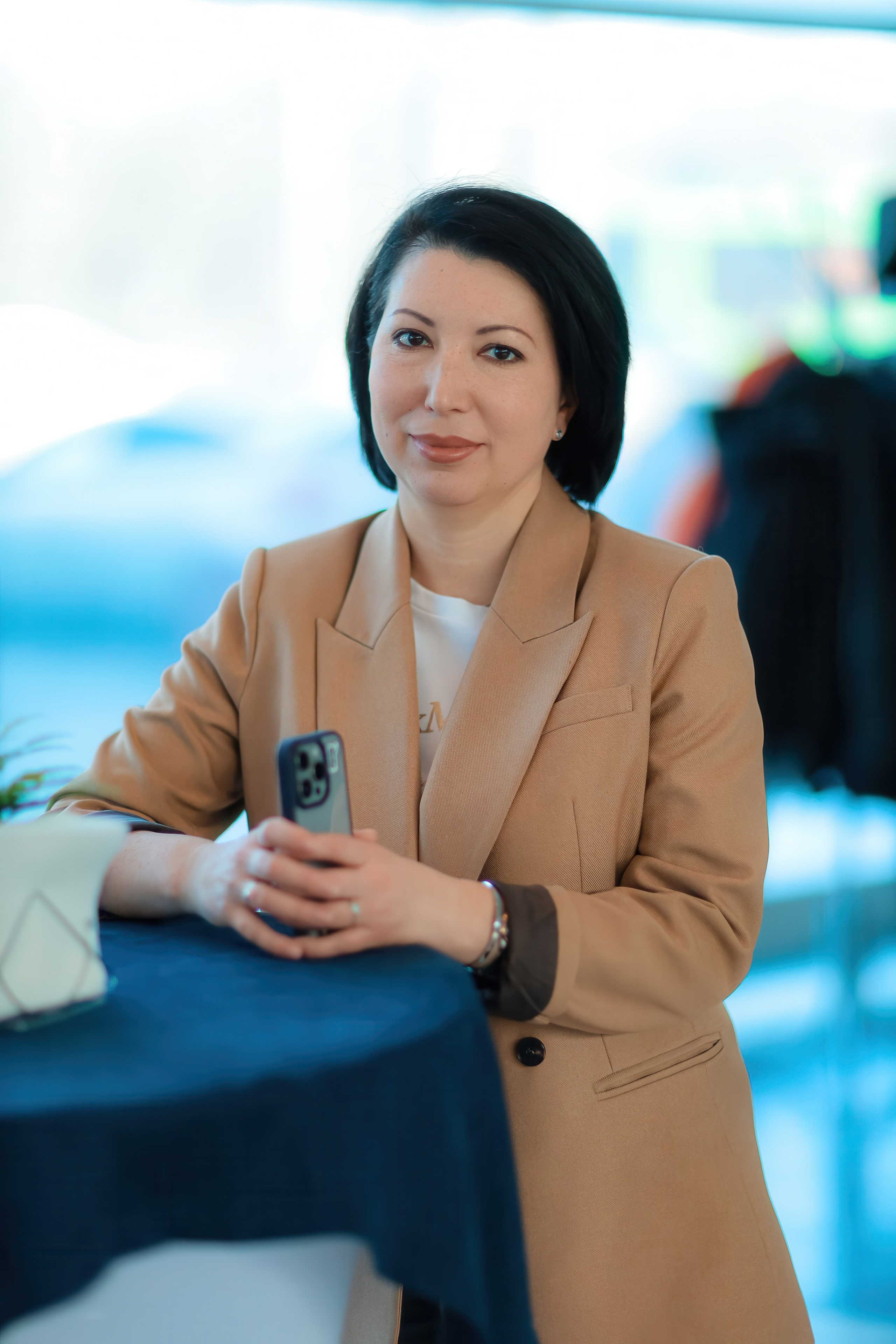 01.03 Автосалон-2000. Презентация нового ChanGan. Команда специалистов в мире фотографии и видео. Детский фотограф, семейный фотограф