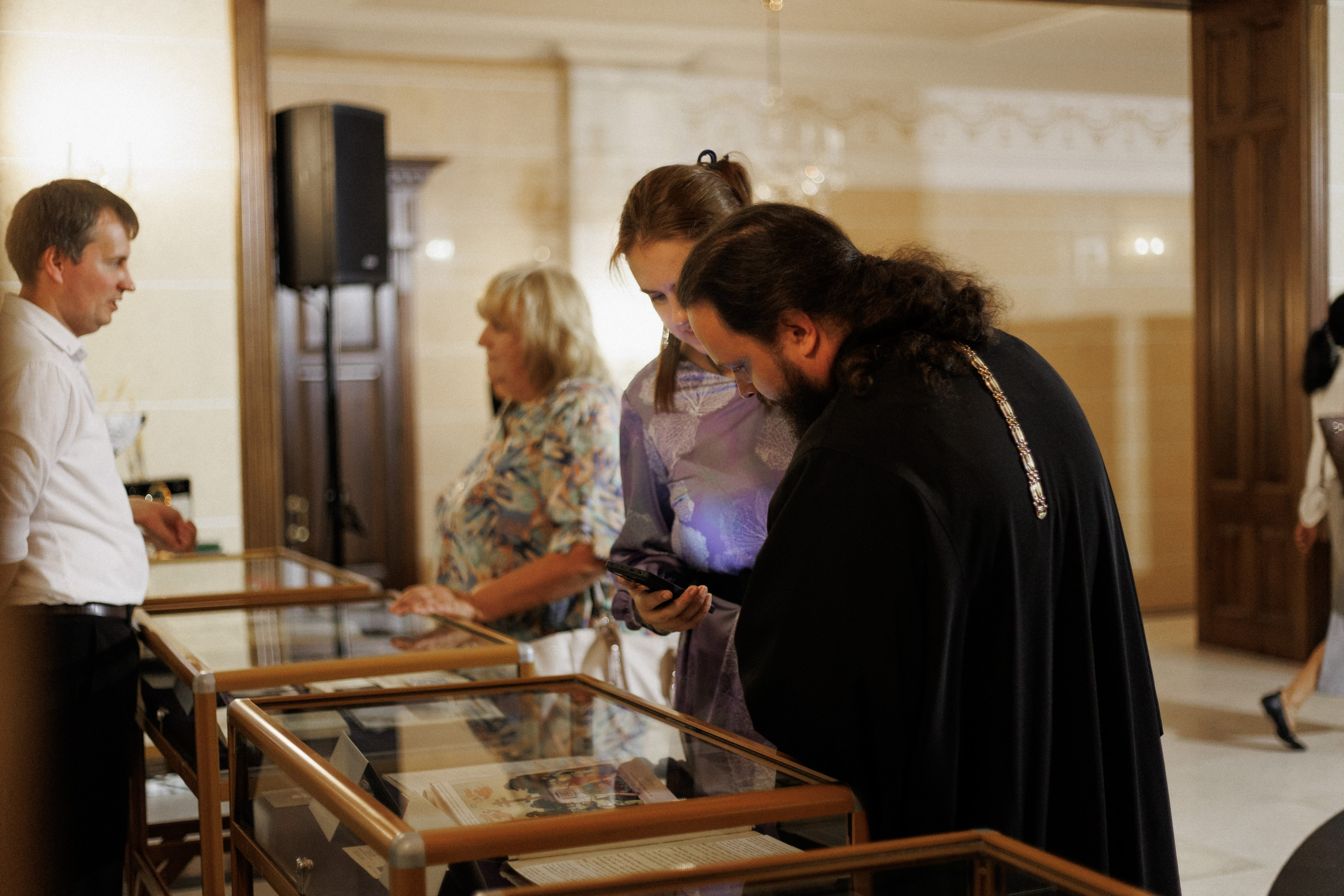 ПРЕЗЕНТАЦИЯ КНИГИ — 80 ЛЕТ ПОБЕДЫ. СВОИ. ФОТООТЧЕТЫ-СОБЫТИЯ-МЕСТА