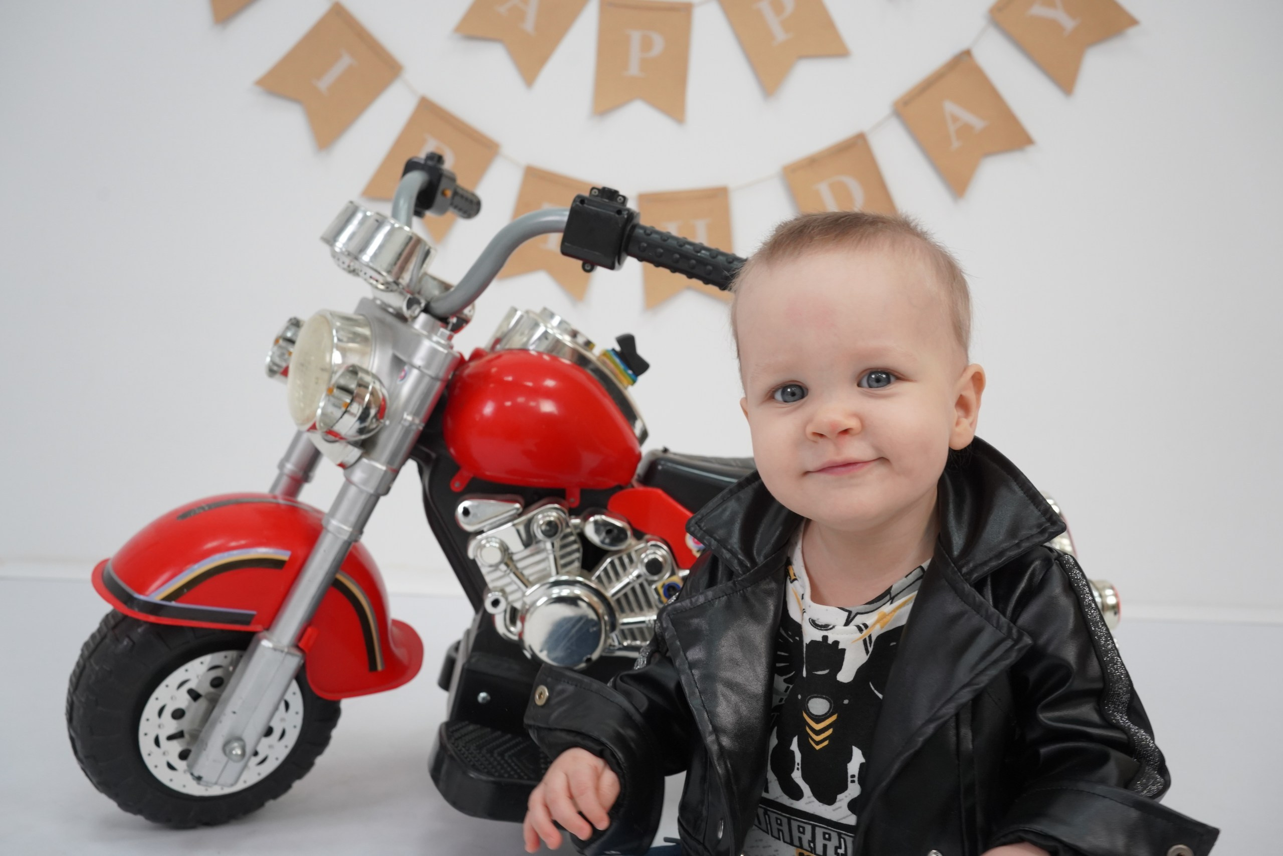 Фотосессия на Годик для Мальчиков. Детская Фотостудия ГОДОВАСИКИ в Санкт-Петербурге фотосесия на годик