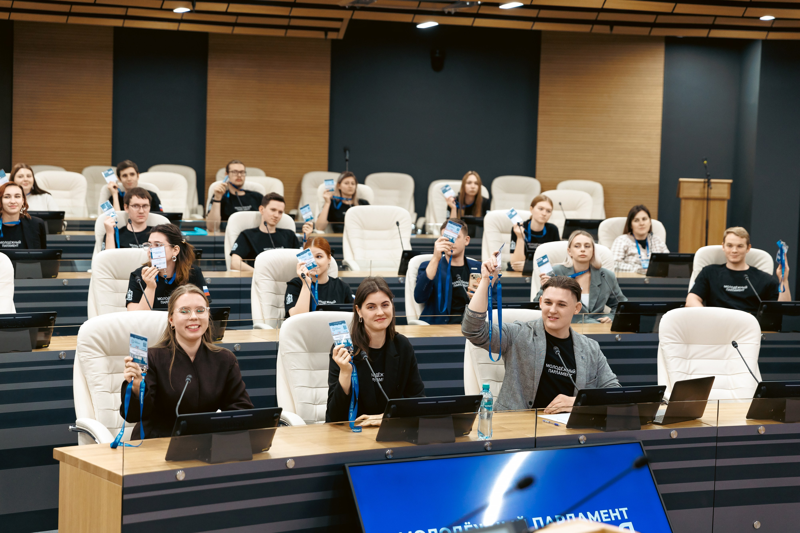 Александр Назаров