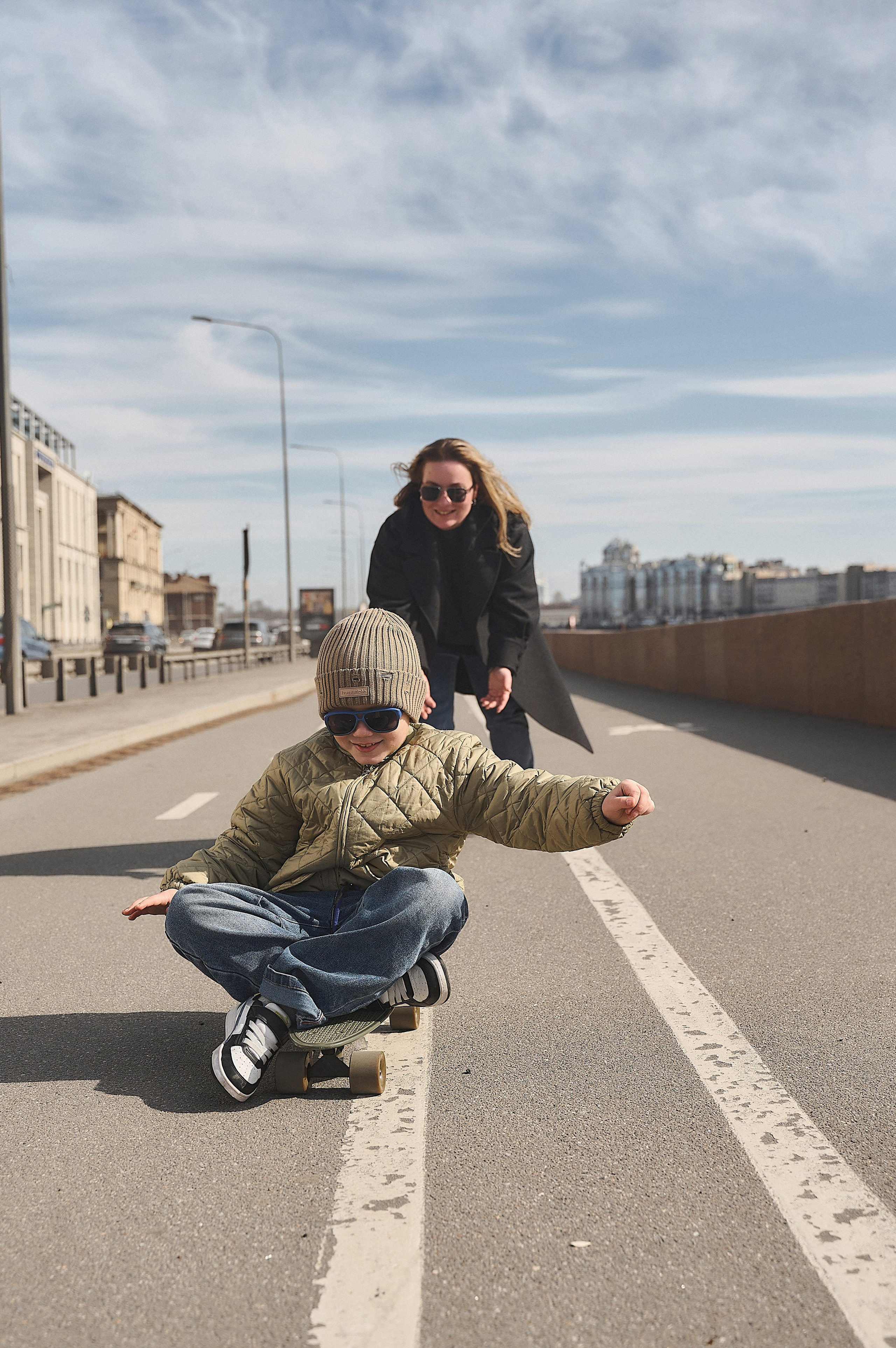 Весенняя прогулка на набережной. Семейный и детский фотограф Катерина Рожкова
