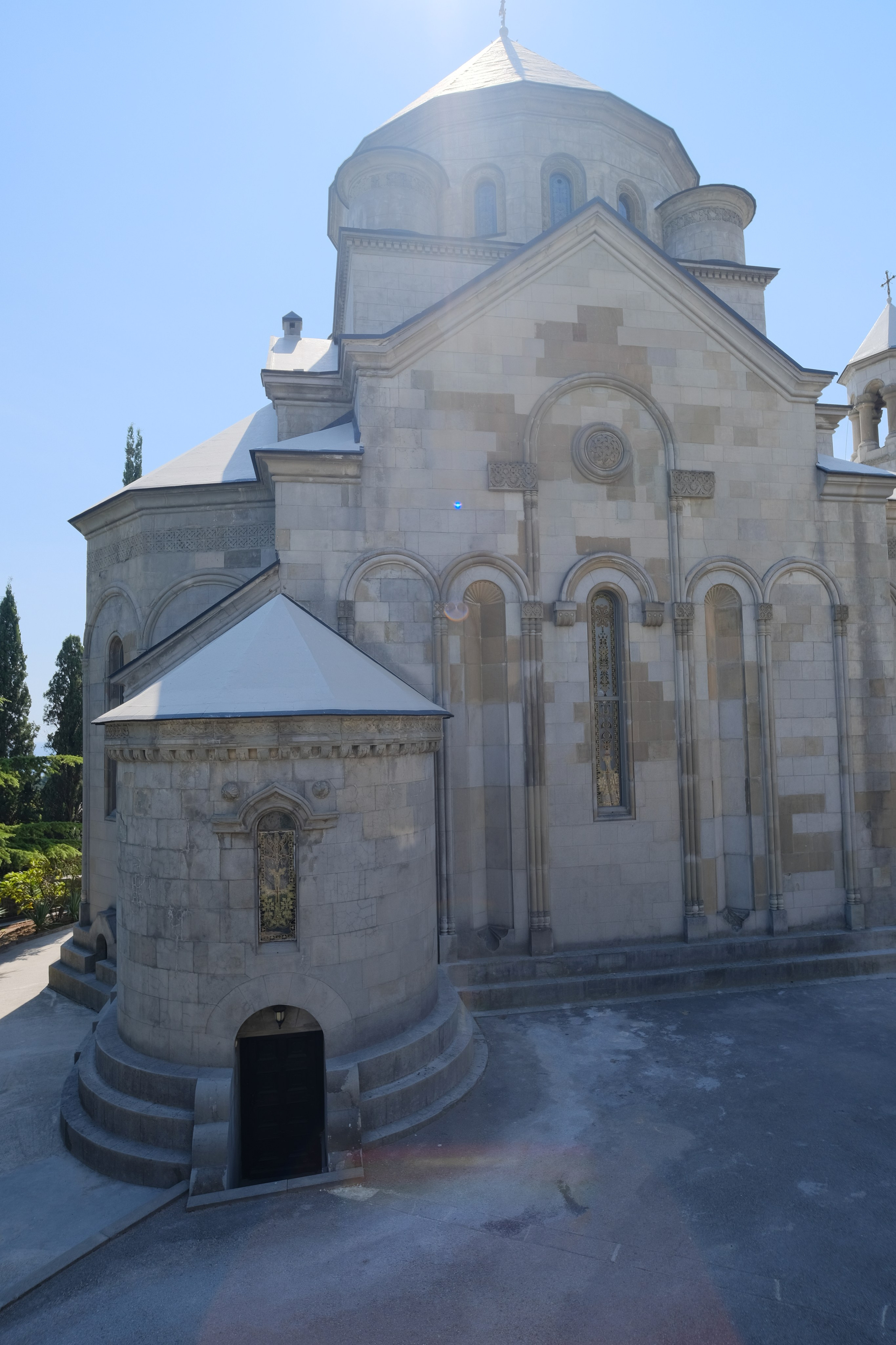 Локации для фотосессии в Ялте. Профессиональная фотосъемка в Крыму. Натуральные эмоции и живые кадры. Забронируйте дату прямо сейчас!