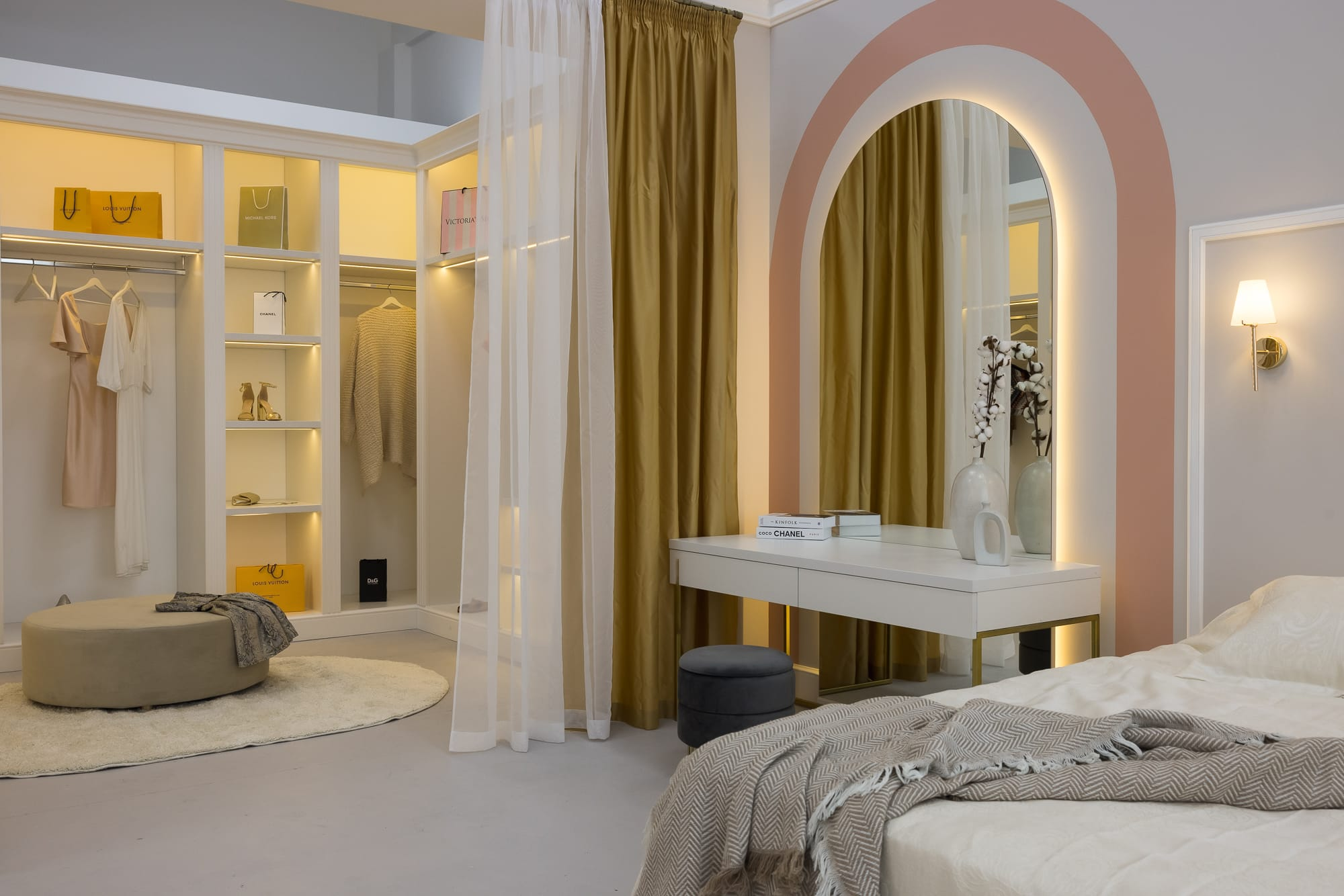 Фотостудия Photohub — всё для комфортной и красивой съёмки. Фотограф в Минске Людмила Дутко