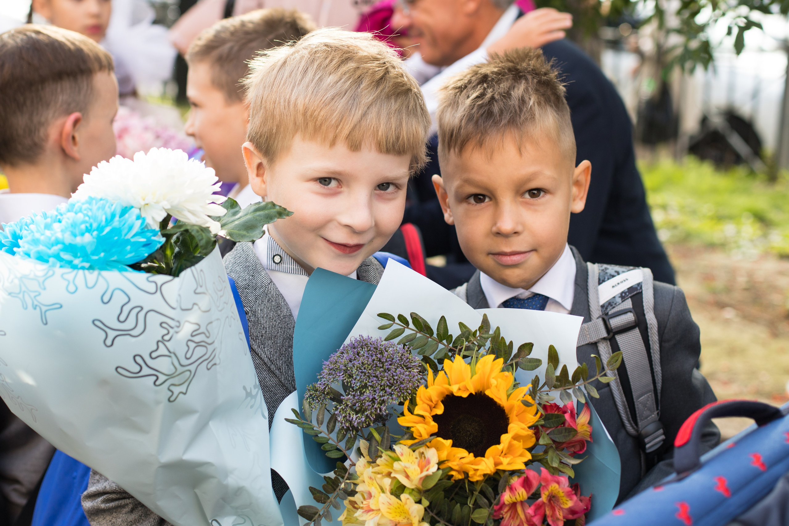 1сентября. ВЫПУСКНЫЕ АЛЬБОМЫ для детского сада и школы Санкт-Петербург и Лен. область