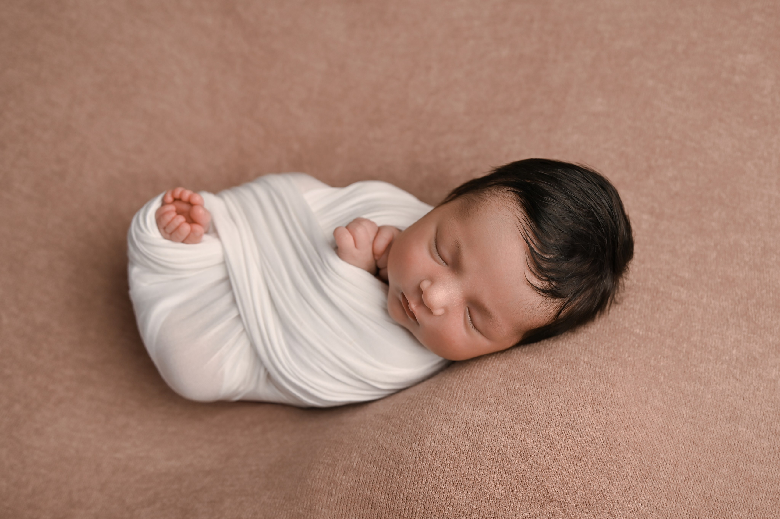 фотограф новорожденных сатпаев ньюборн