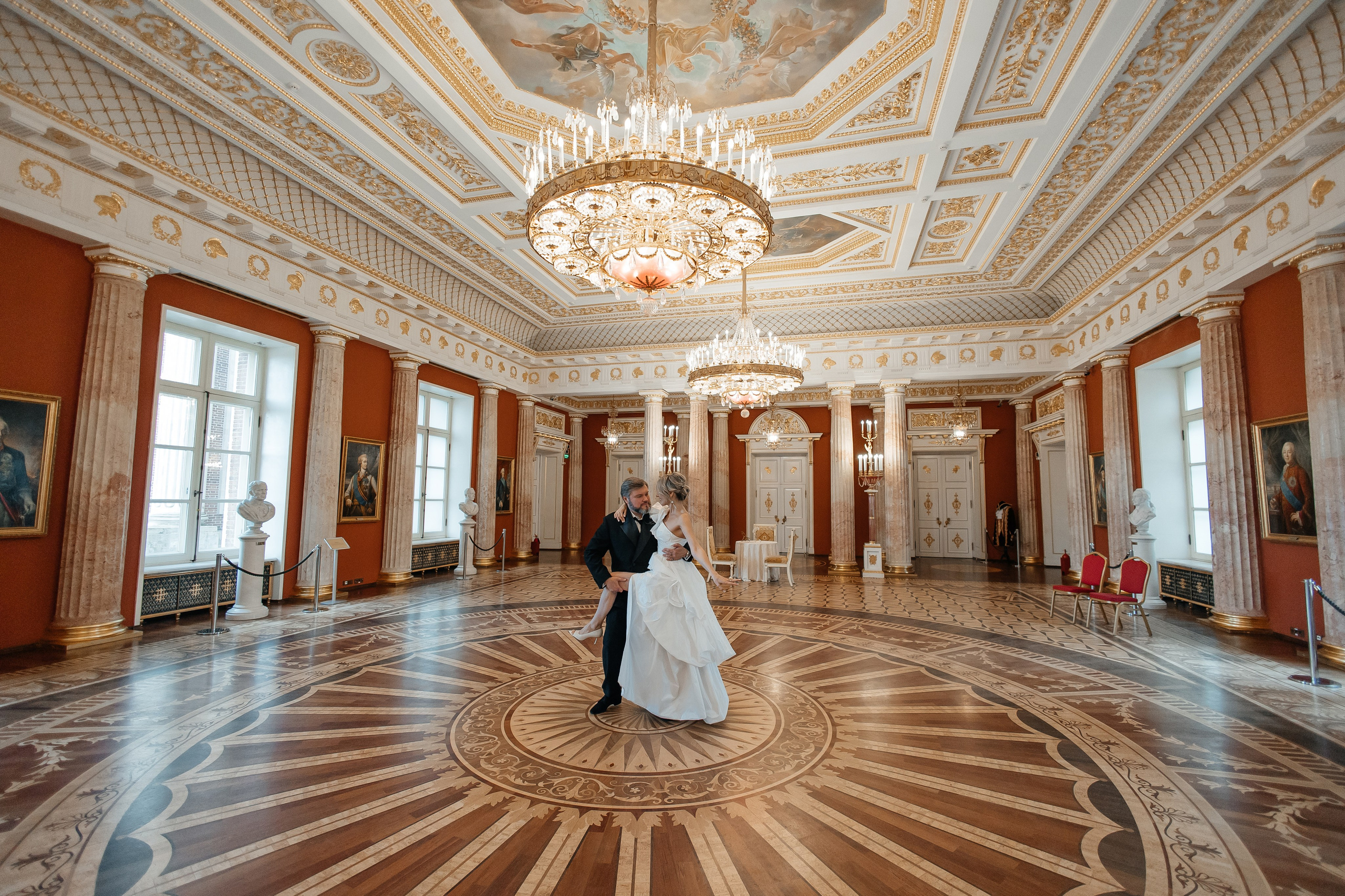 свадебная фотосессия в Большом Дворце Царицыно Таврический зал
