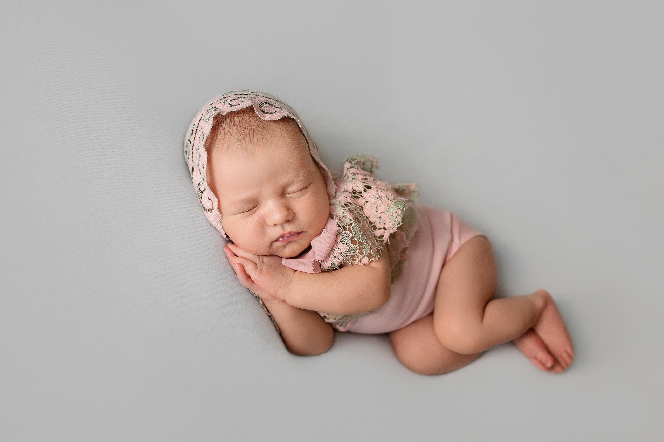 Фотограф новорожденных в Екатеринбурге Лена Ильина