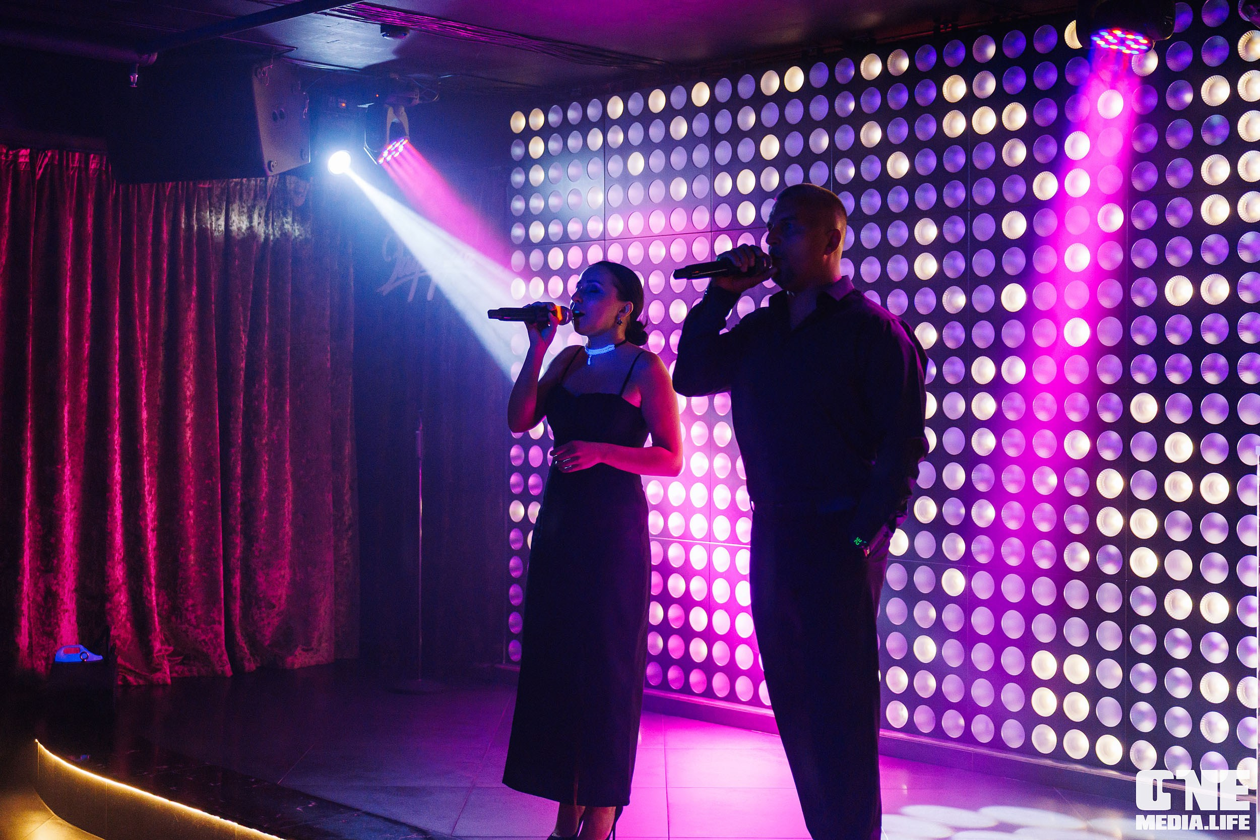 Фоторепортаж из караоке-клуба Эйфория. One Media Life: фоторепортажи, фотоотчеты с мероприятий и заведений