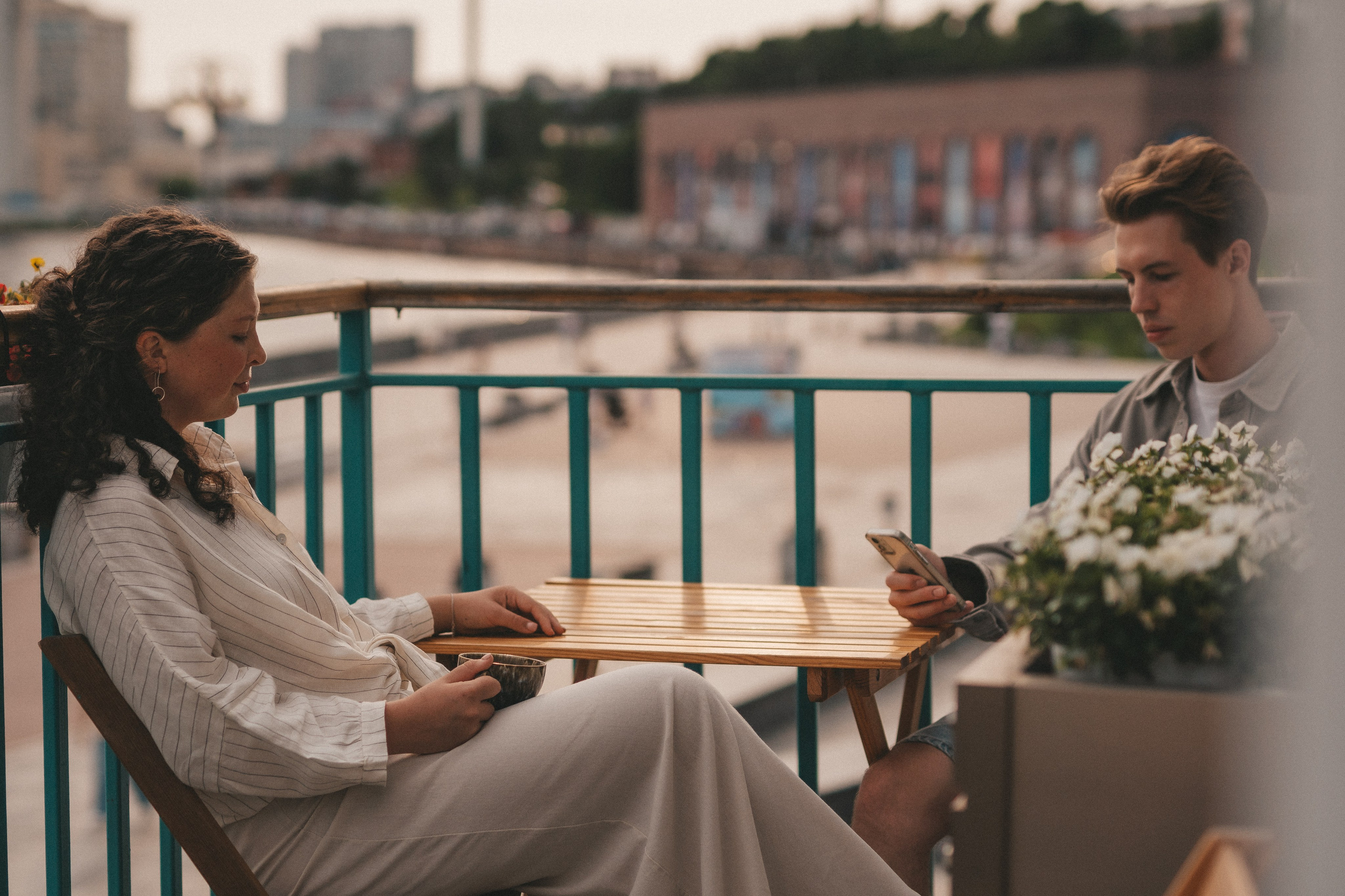 Взрослые брат и сестра, съемка во Владивостоке. Портретный и семейный фотограф во Владивостоке Светлана Мухильченко
