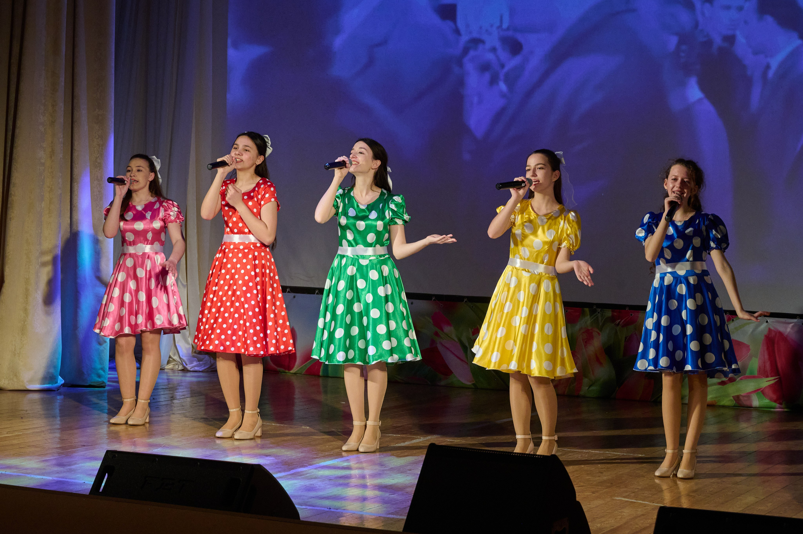 8 марта ДК Кабардинка. Жизнь курорта Кабардинка в фотографиях