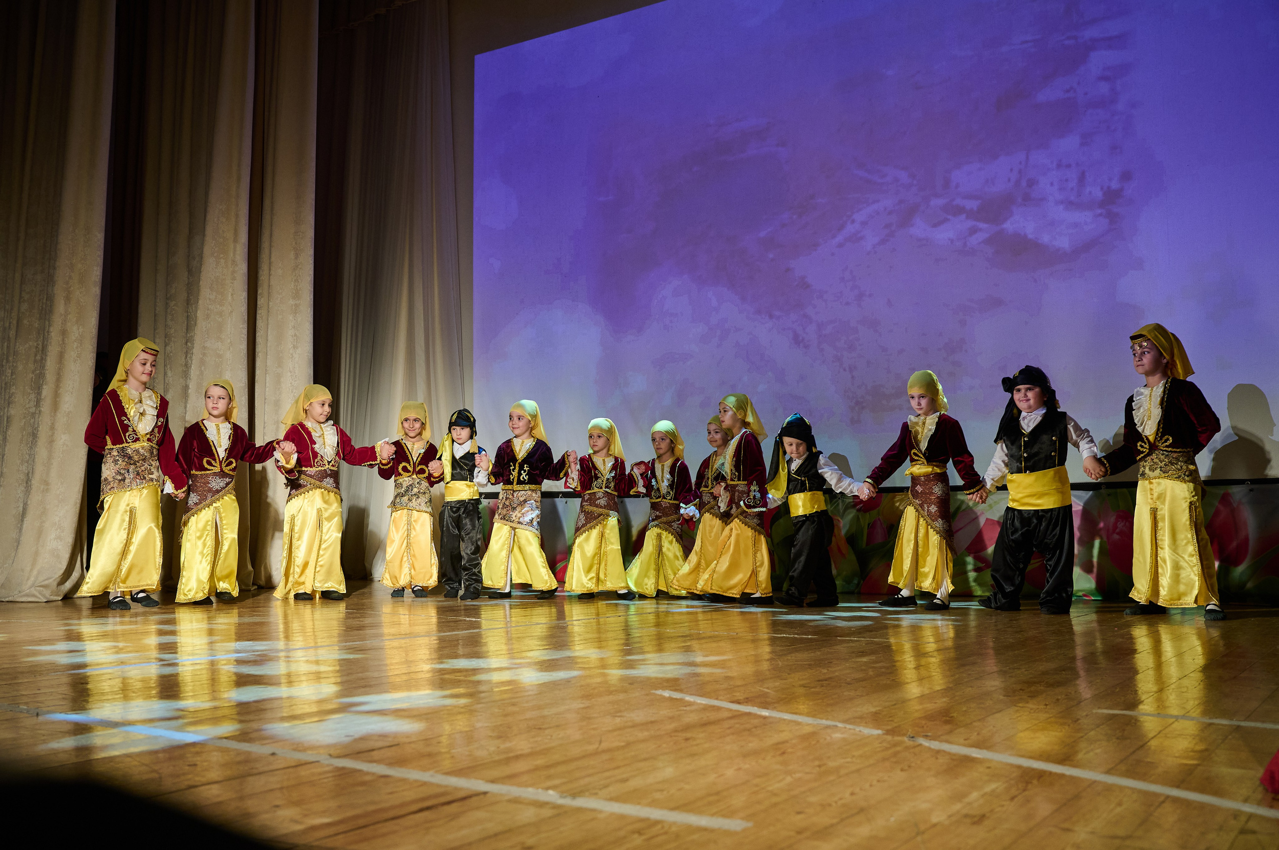 День матери Кабардинка. Жизнь курорта Кабардинка в фотографиях