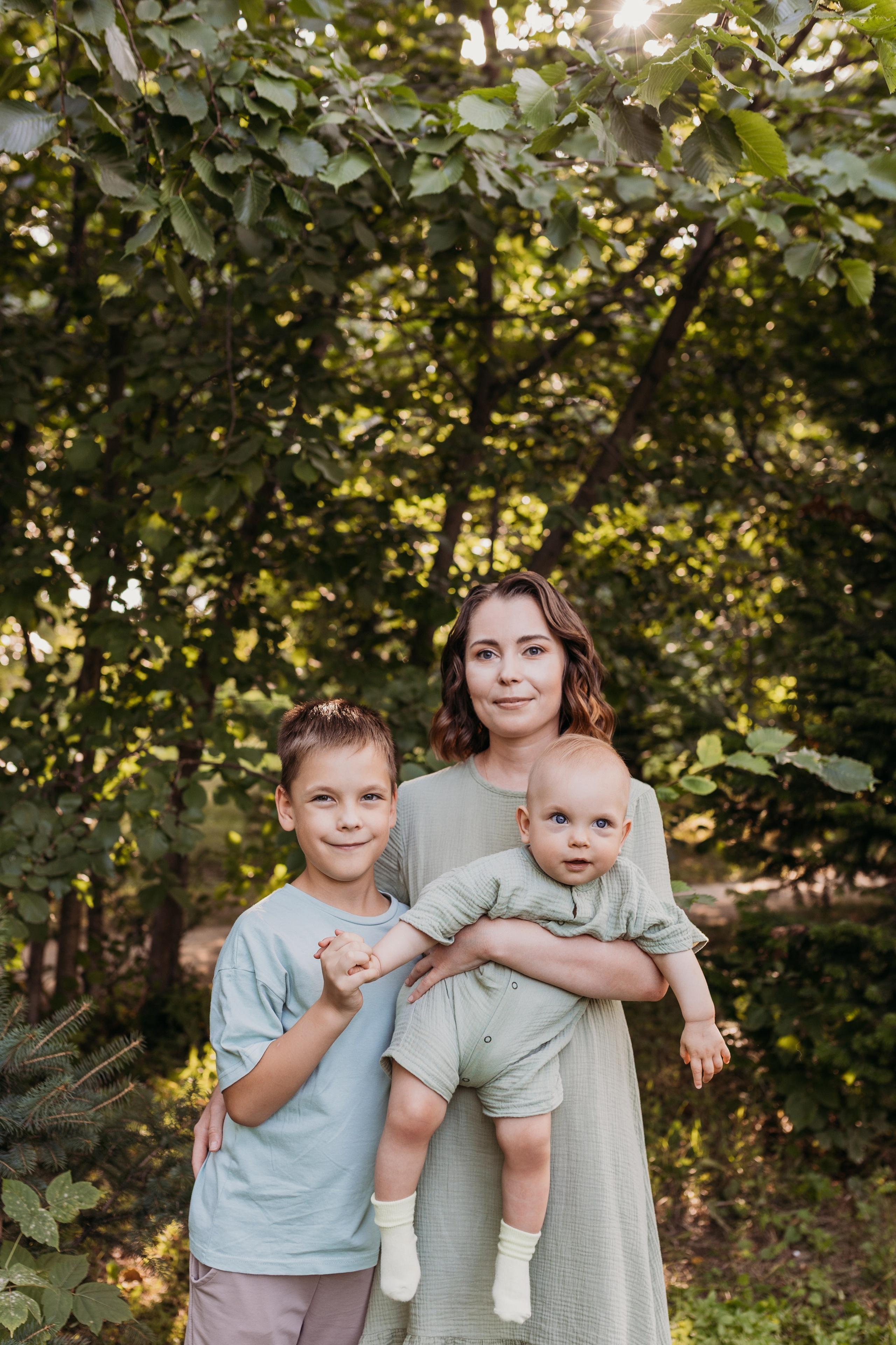 Семейные фотосессии на улице Барнаул. Фотограф новорожденных в г. Барнаул Ренпенинг Катерина