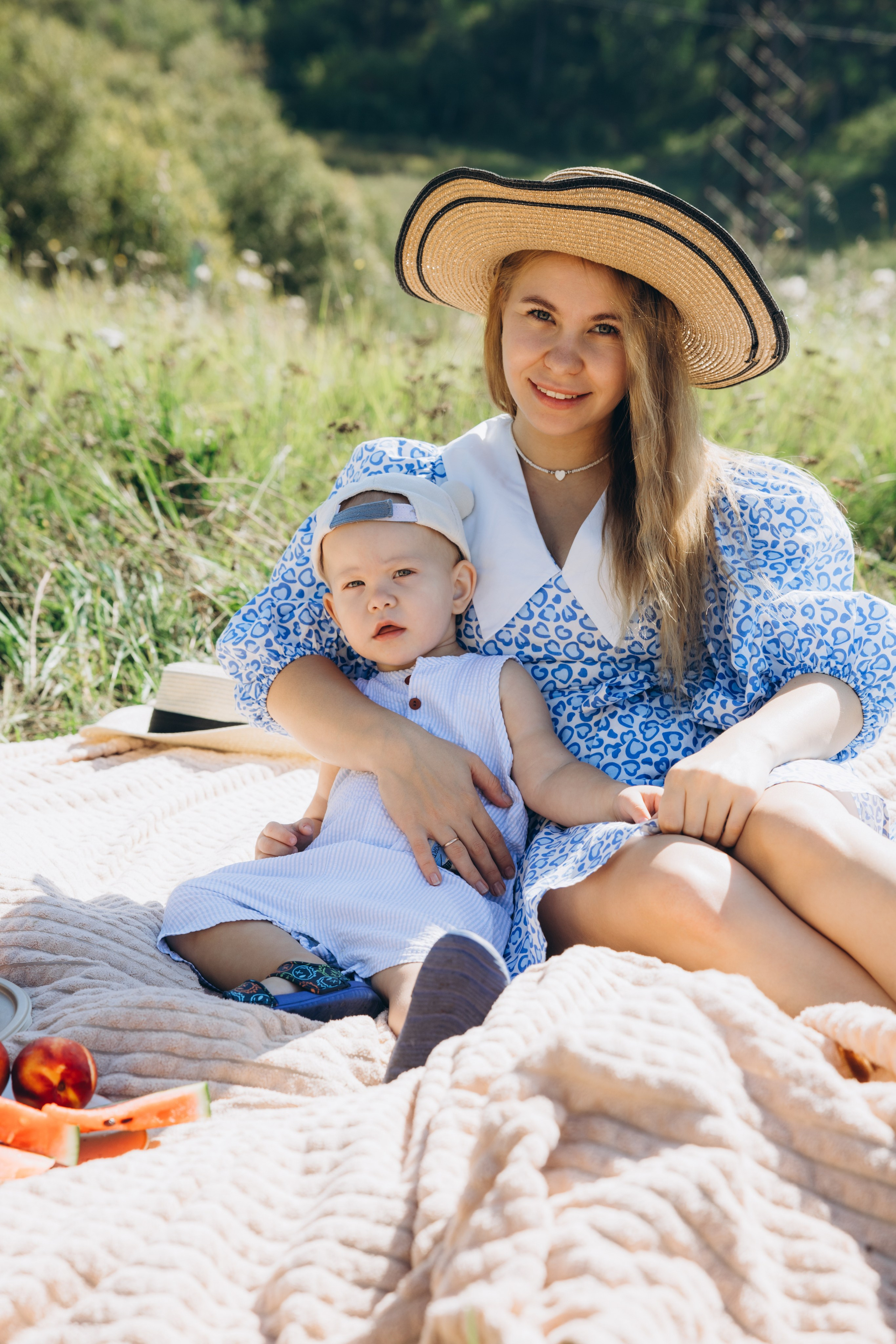 Семейная съёмка в поле. Свадебный, семейный фотограф в Иркутске Светлана Макаричева