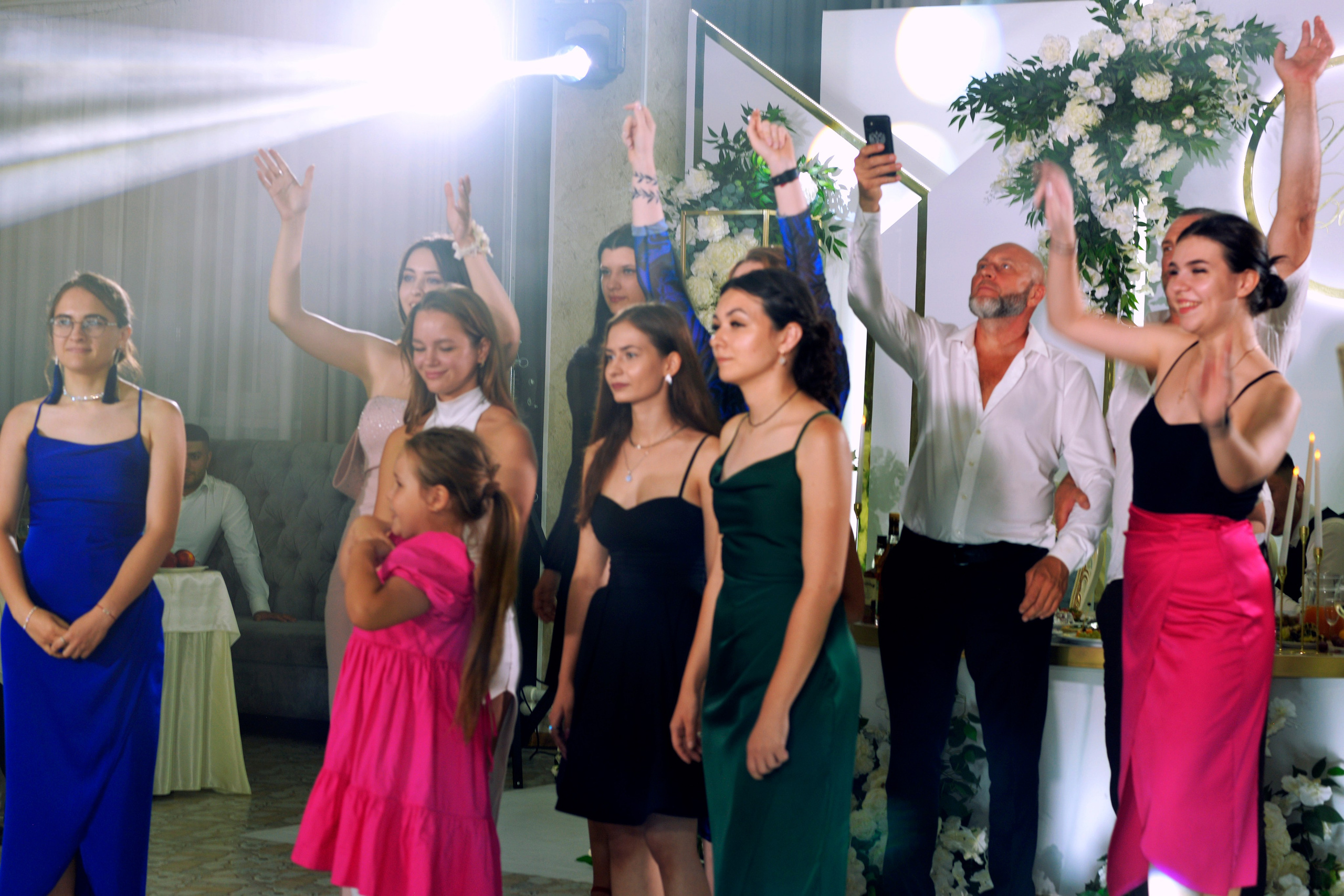 Съемка свадеб и торжеств в Приморско-Ахтарске. Фотограф в Приморско-Ахтарске — Свадьбы, Школы, Фотоальбомы