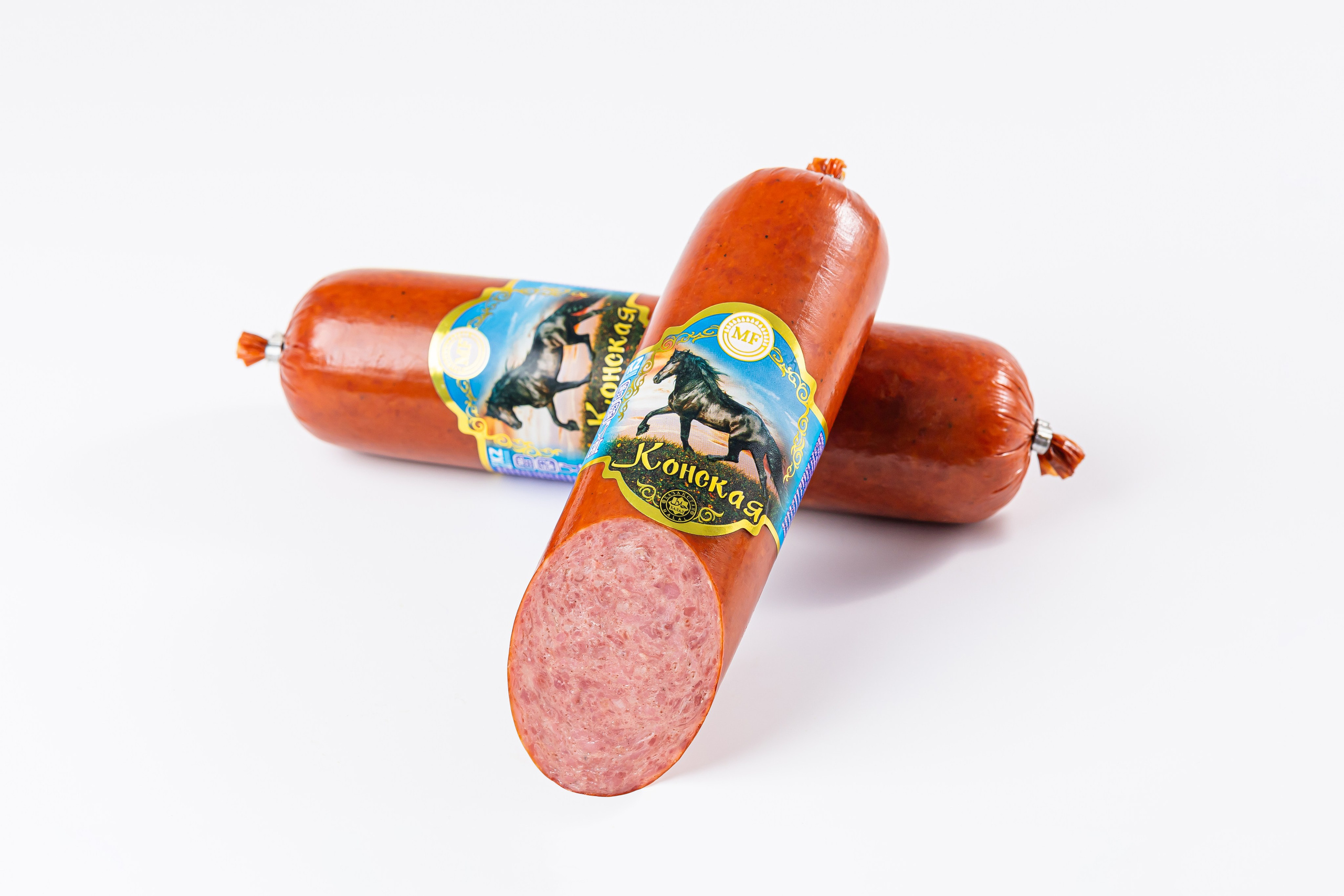 Фото на белом фоне для каталога бренда Максимовский продукт. Рекламный фуд фотограф и видеограф в Астане Алина Лысенко