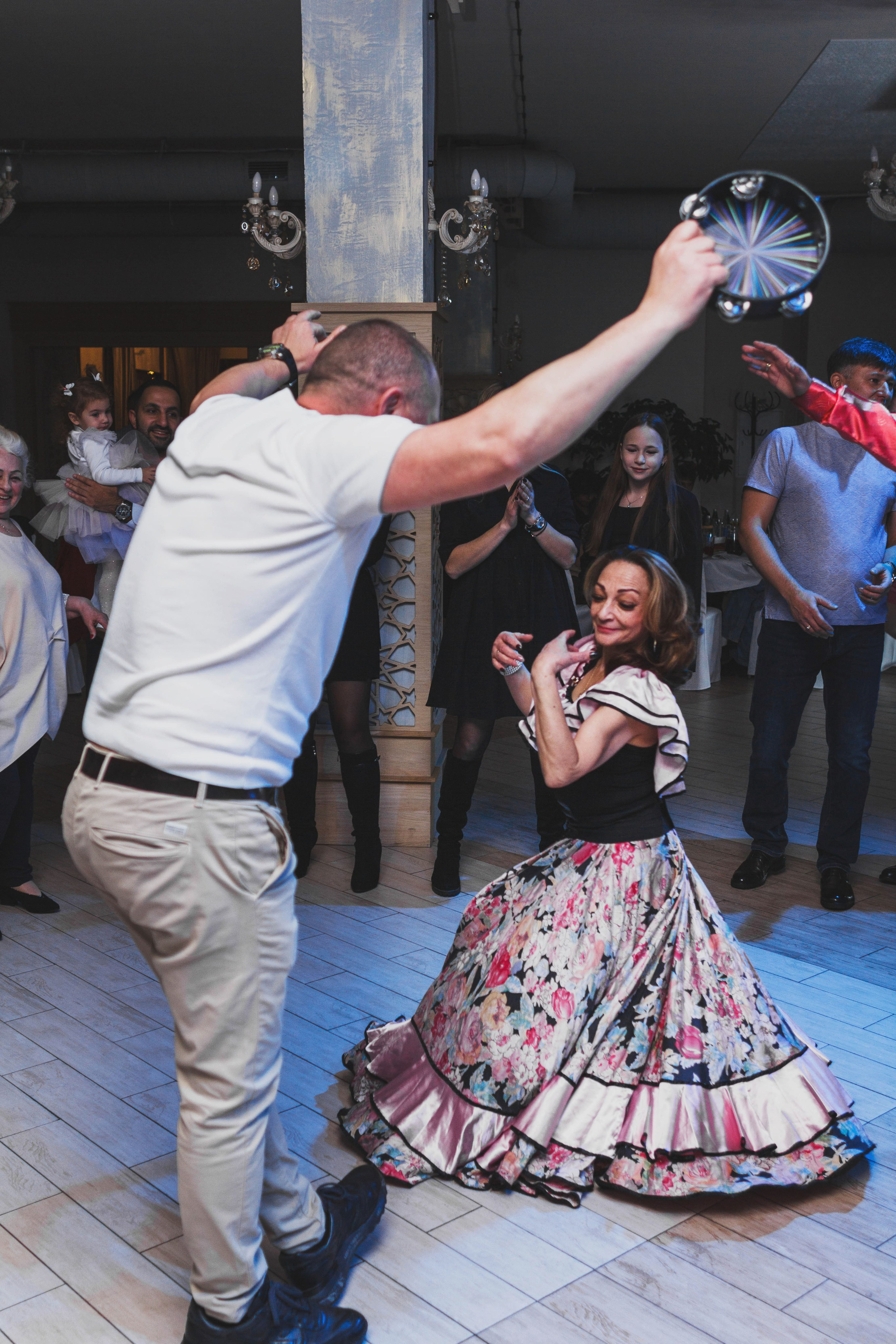 Дмитрию 45 лет. Детский и семейный фотограф в Москве