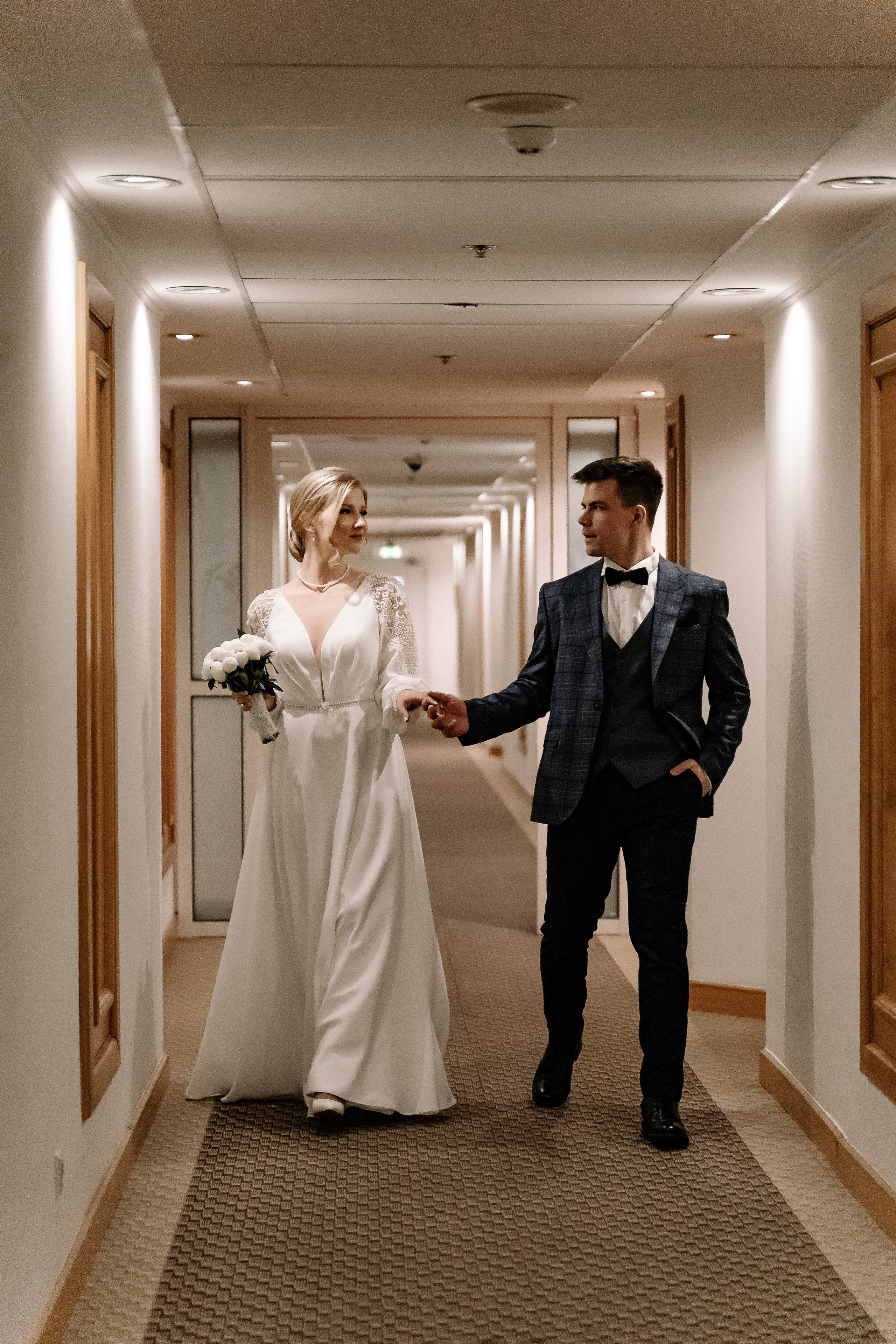 Свадебная фотосессияв отеле Милан (Домодедовская) — утро невесты и прогулка