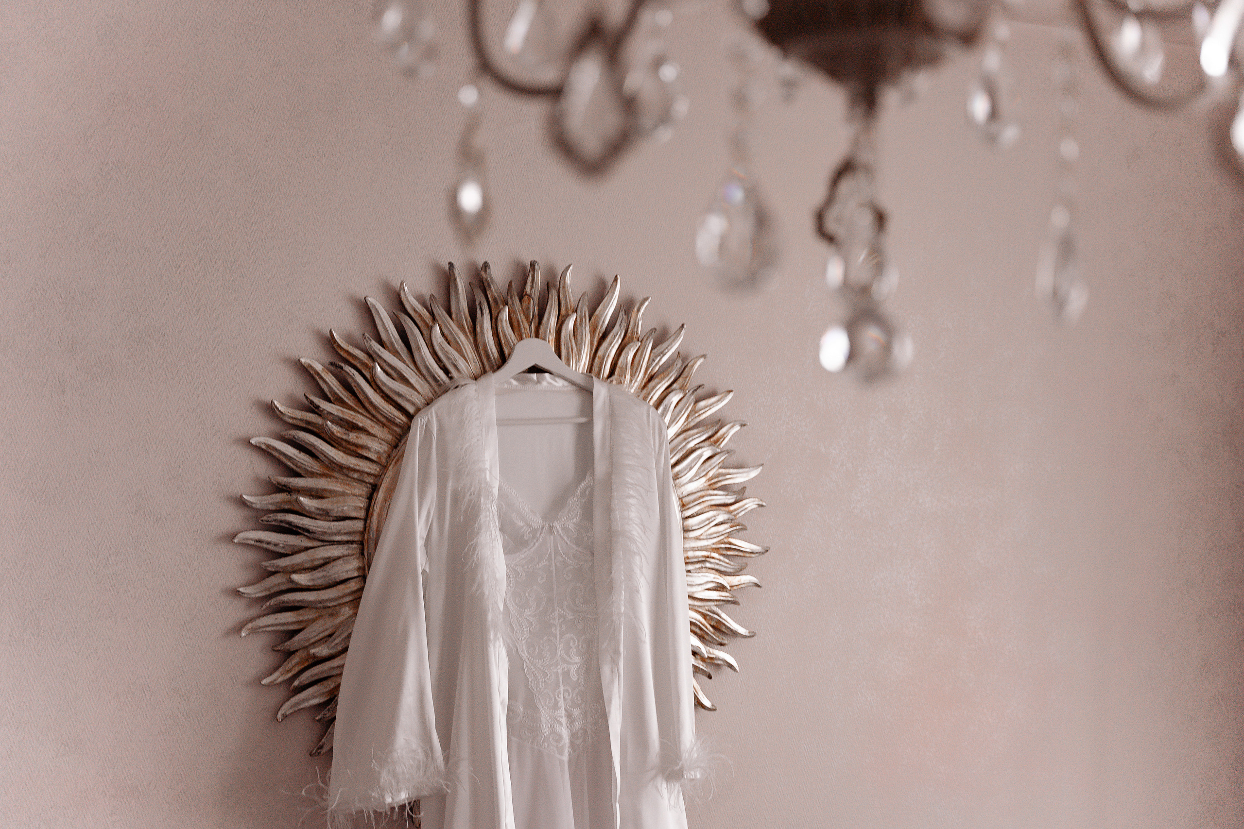 Свадебная фотосессияв отеле Милан (Домодедовская) — утро невесты и прогулка