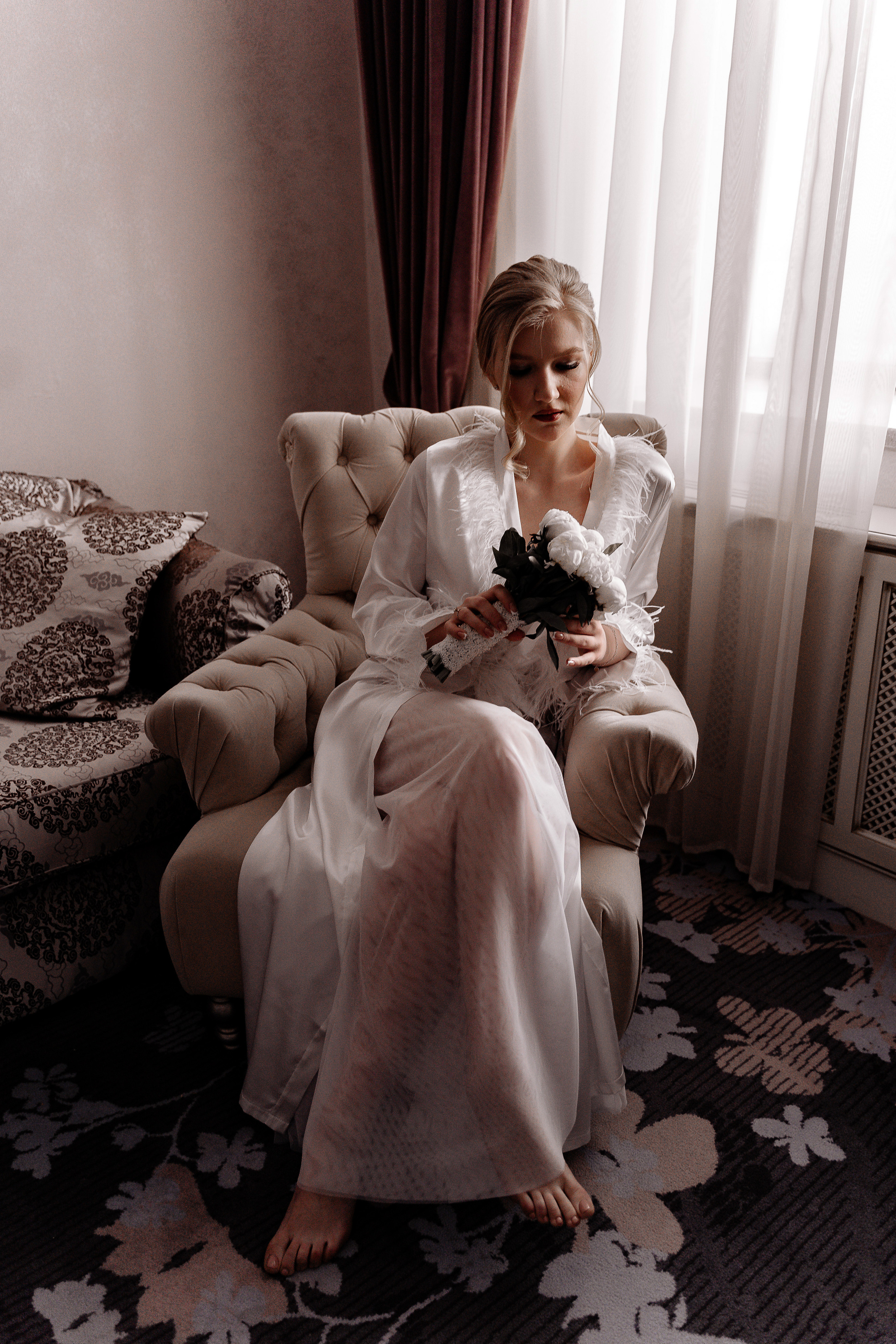 Свадебная фотосессияв отеле Милан (Домодедовская) — утро невесты и прогулка