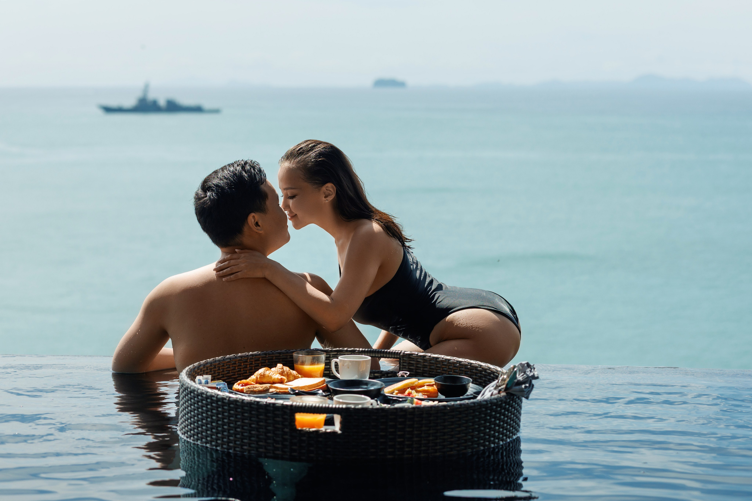 couple portrait at Sri panwa Phuket overlooking the sea