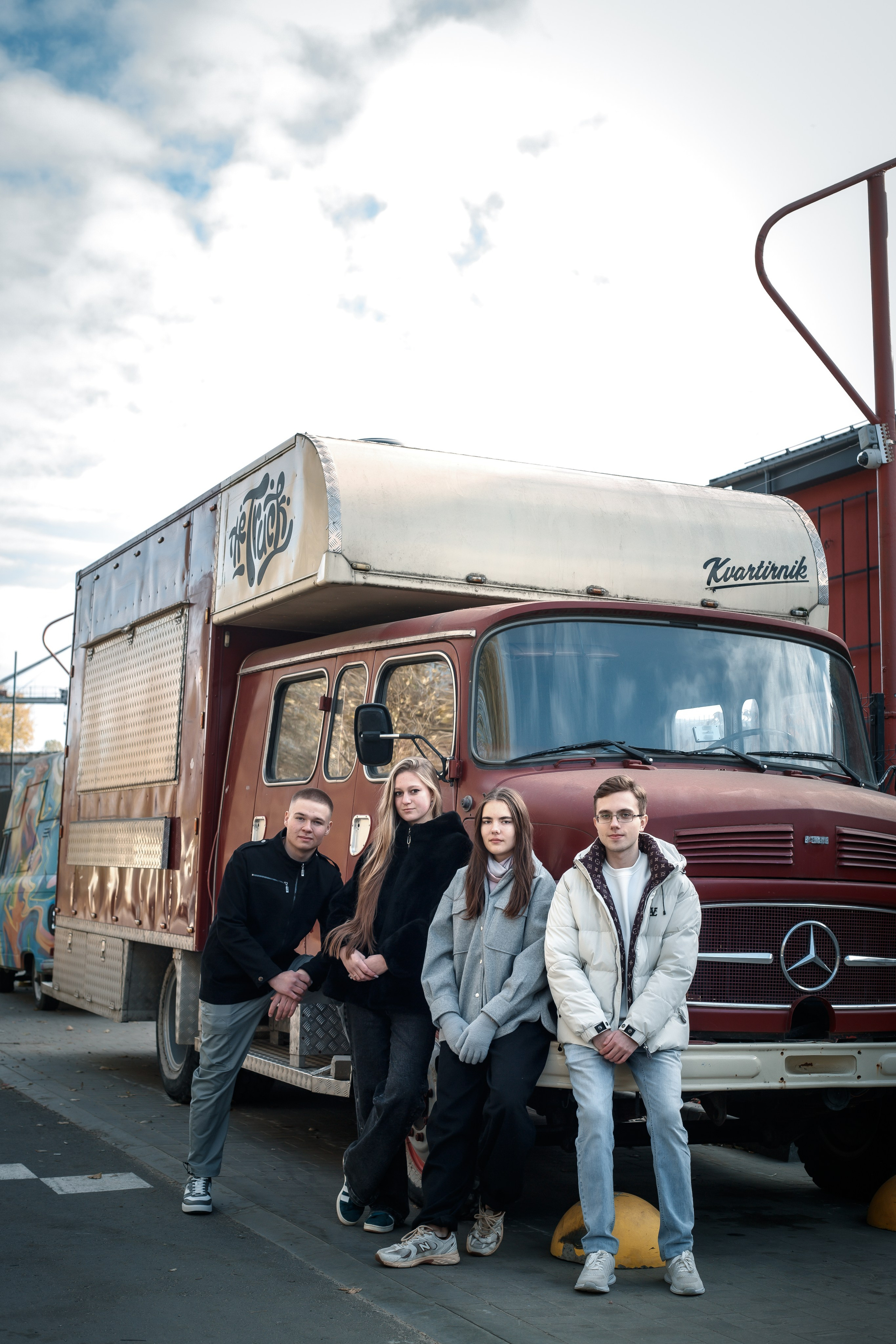Фотограф Юрий Якименко. Школьный, семейный и свадебный фотограф в Гоме